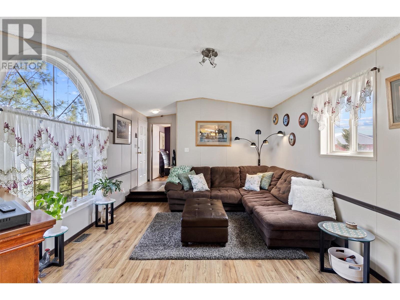6237 Buckhorn Road, Kamloops, British Columbia  V1S 2A1 - Photo 8 - 10346835