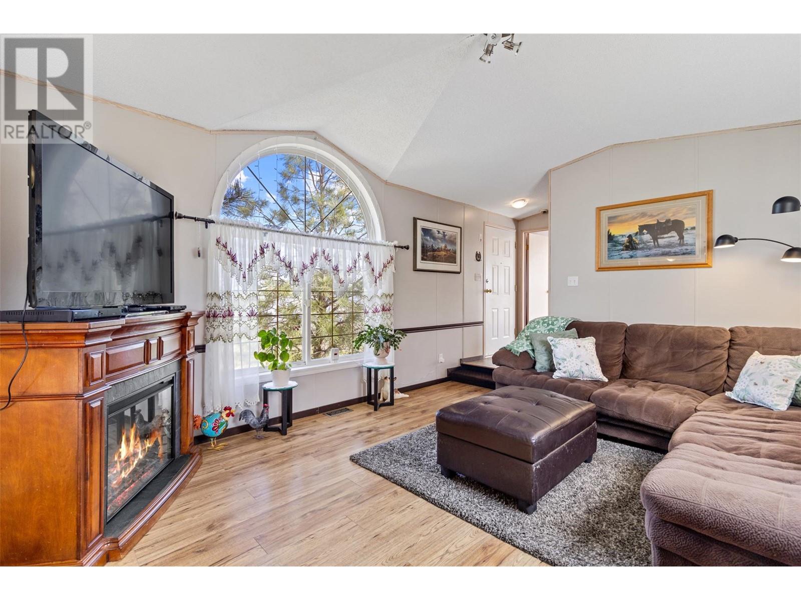6237 Buckhorn Road, Kamloops, British Columbia  V1S 2A1 - Photo 9 - 10346835