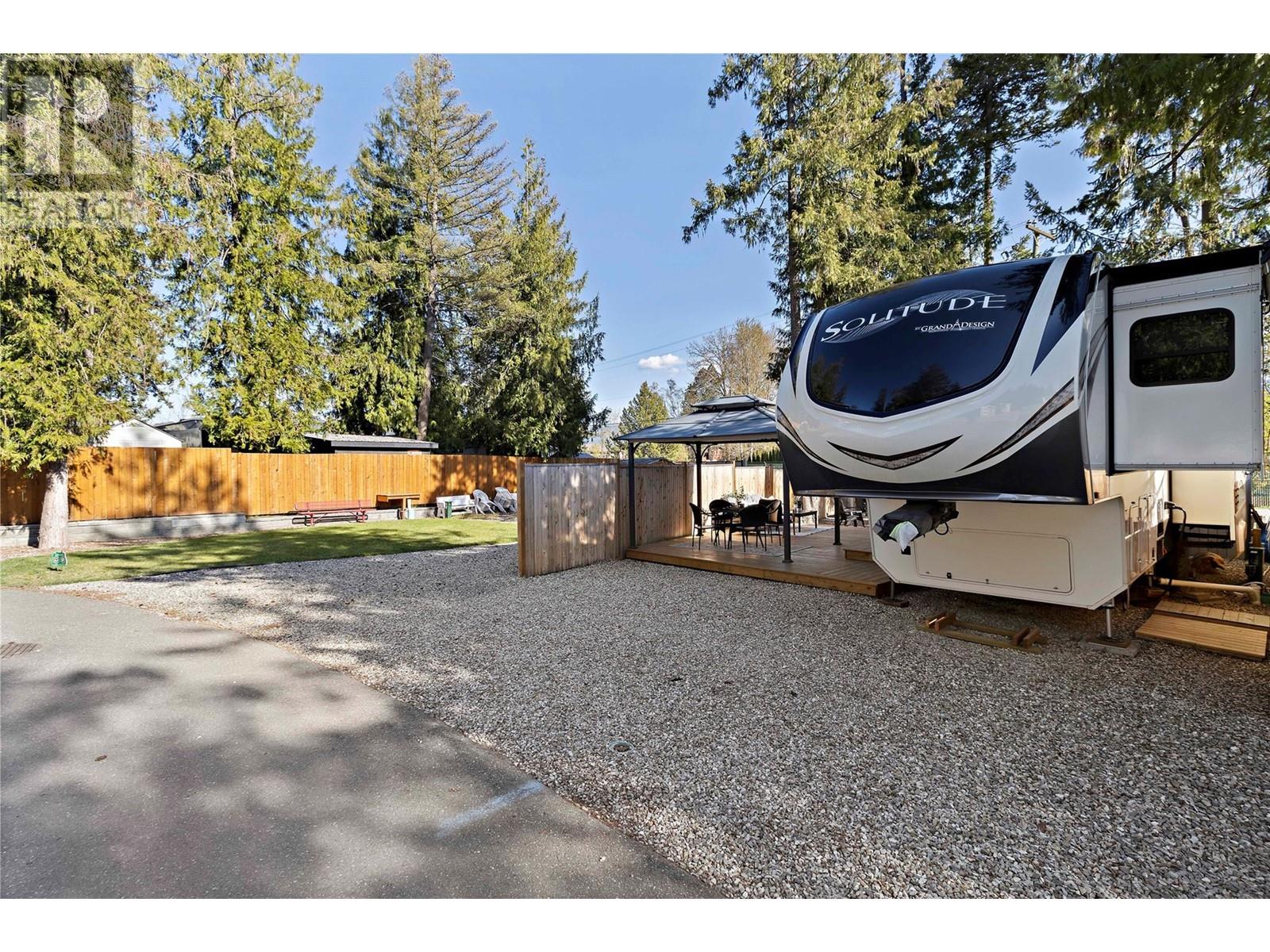 1131 Pine Grove Road Unit# 29, Scotch Creek, British Columbia  V0E 1M5 - Photo 18 - 10346454