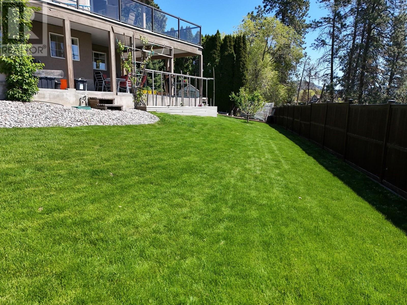 1065 Waldie Court, Kelowna, British Columbia  V1Y 9P8 - Photo 9 - 10346683