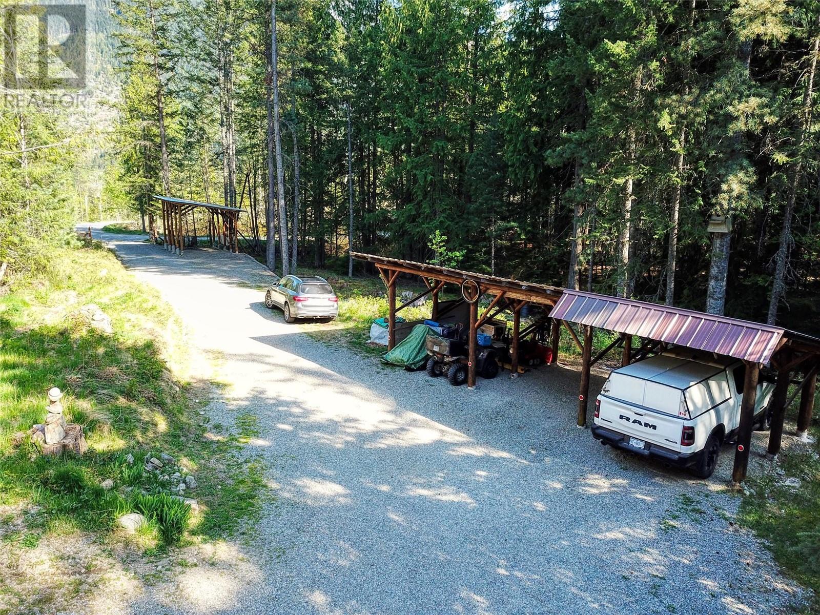 16317 Cedar Road, Crawford Bay, British Columbia  V0B 1E0 - Photo 8 - 10345130