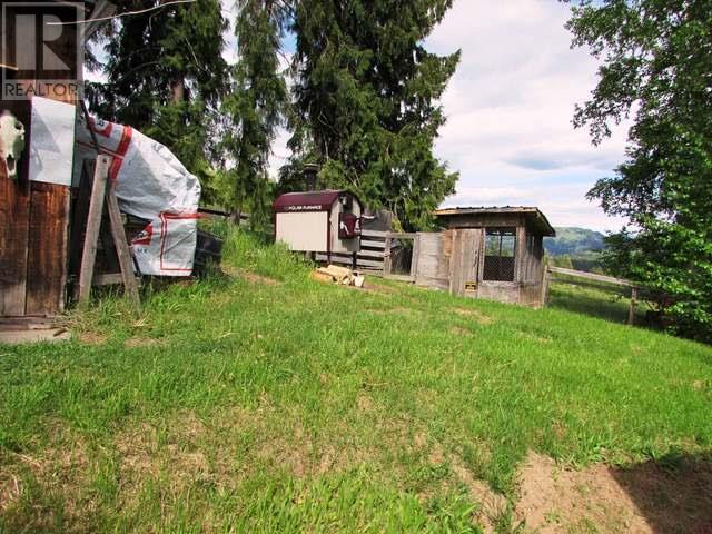 3437 Yellowhead Highway, Vavenby, British Columbia  V0E 3A0 - Photo 23 - 10346614