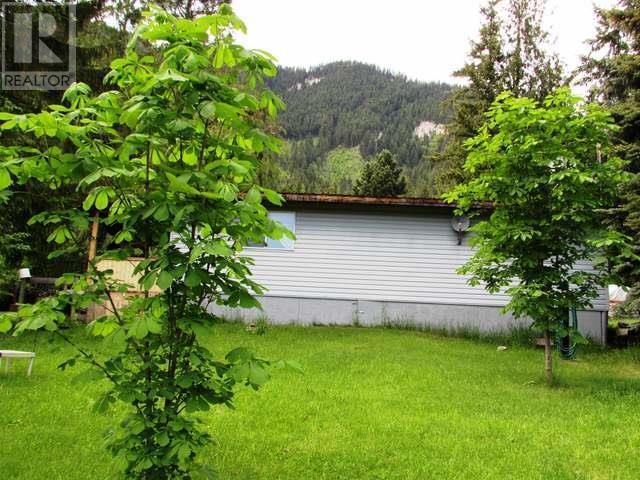 3437 Yellowhead Highway, Vavenby, British Columbia  V0E 3A0 - Photo 26 - 10346614