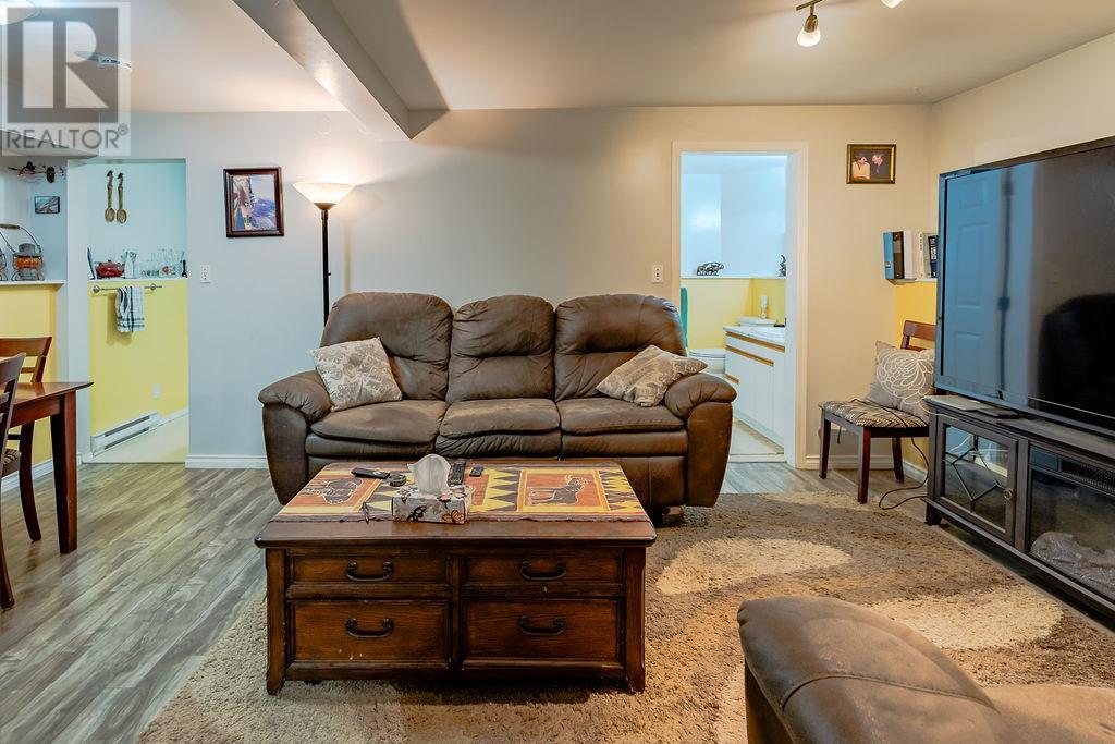 2465 3a Highway, Nelson, British Columbia  V1L 6K7 - Photo 33 - 10346240