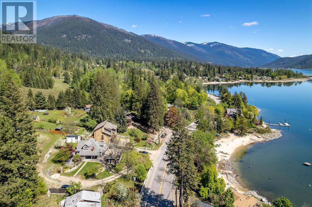 2465 3a Highway, Nelson, British Columbia  V1L 6K7 - Photo 4 - 10346240