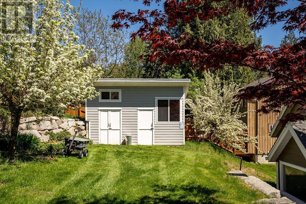 2465 3a Highway, Nelson, British Columbia  V1L 6K7 - Photo 43 - 10346240