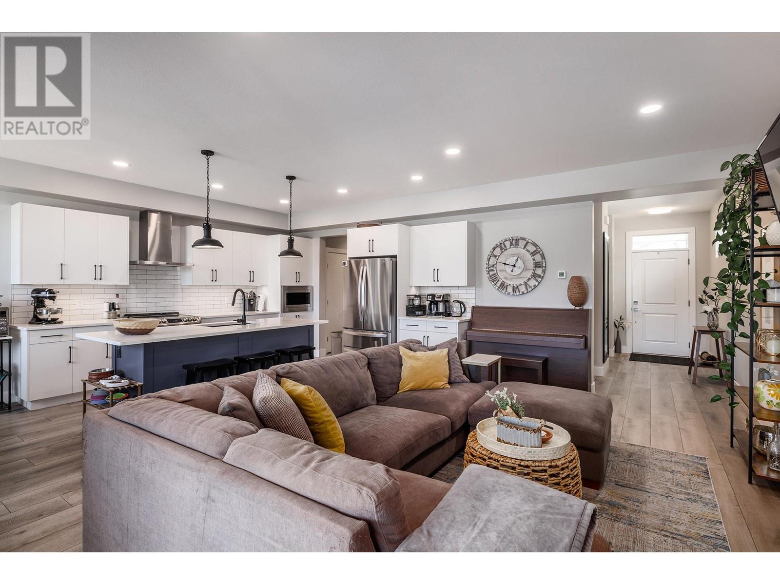 2359 Hawks Boulevard, West Kelowna, British Columbia  V4T 0A7 - Photo 5 - 10346866