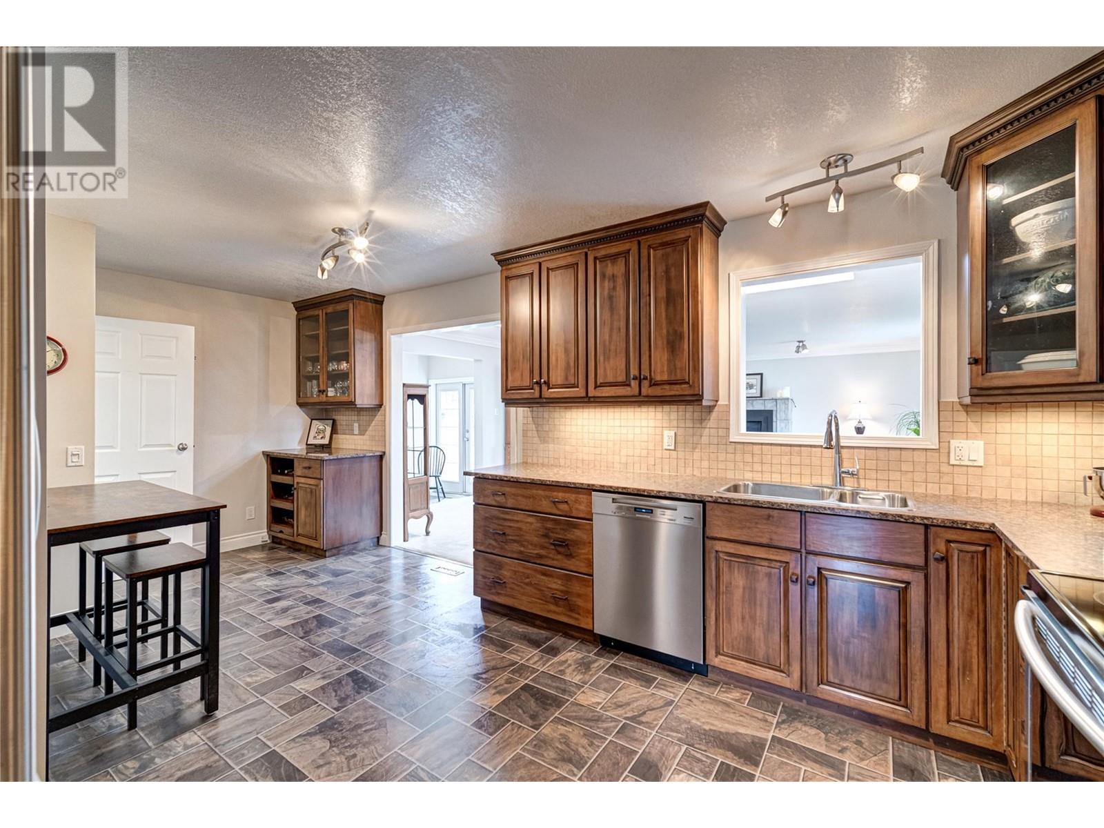 467 Engelmann Spruce Drive, Sparwood, British Columbia  V0B 2G1 - Photo 23 - 10345241