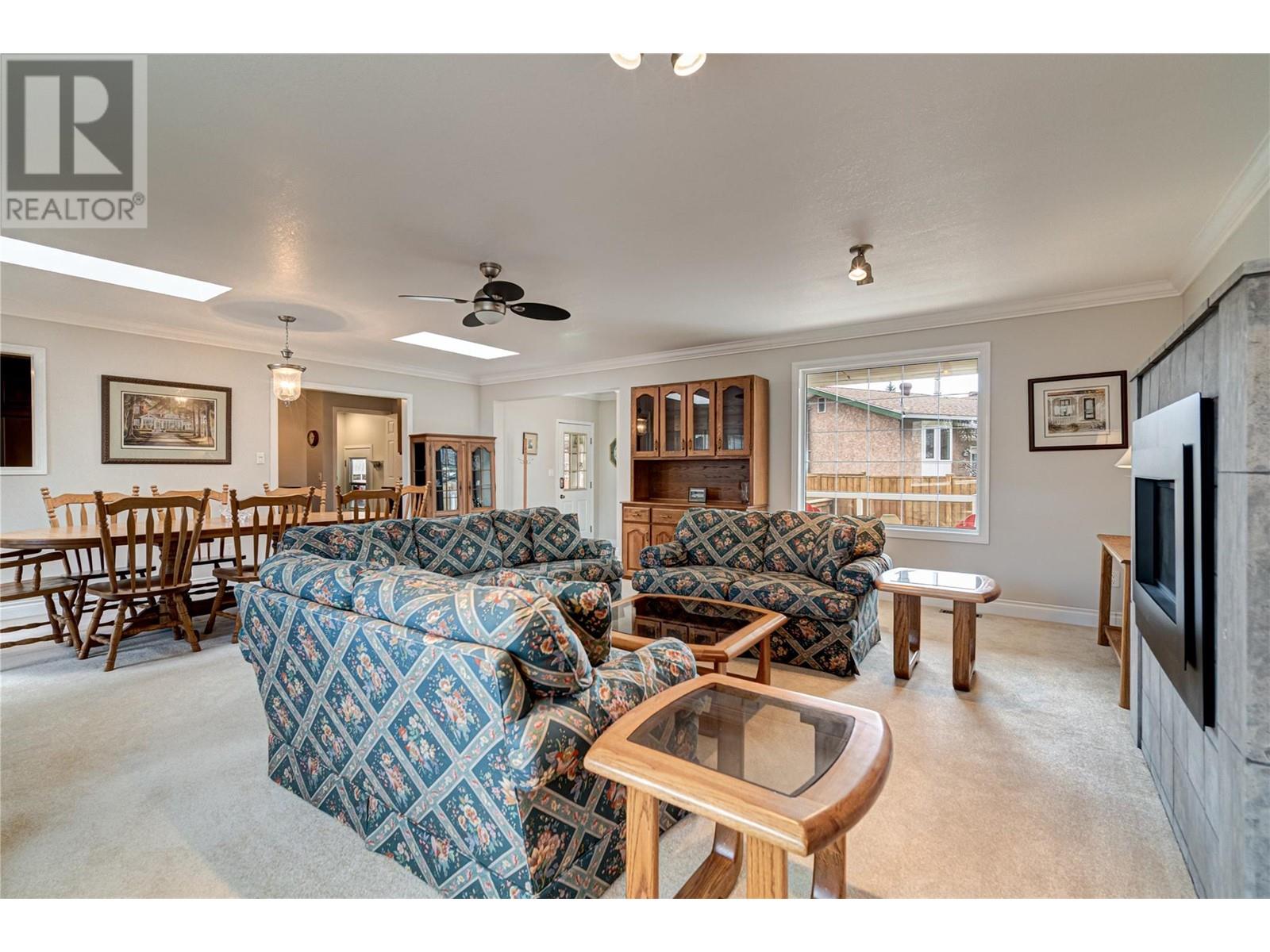 467 Engelmann Spruce Drive, Sparwood, British Columbia  V0B 2G1 - Photo 6 - 10345241