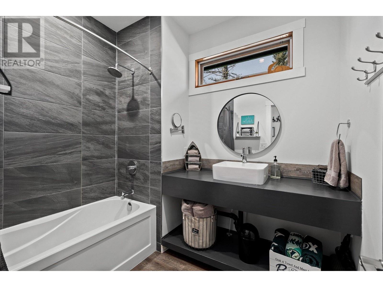 800 Idabel Lake Road Unit# 9, Naramata, British Columbia  V0H 1N0 - Photo 34 - 10346602