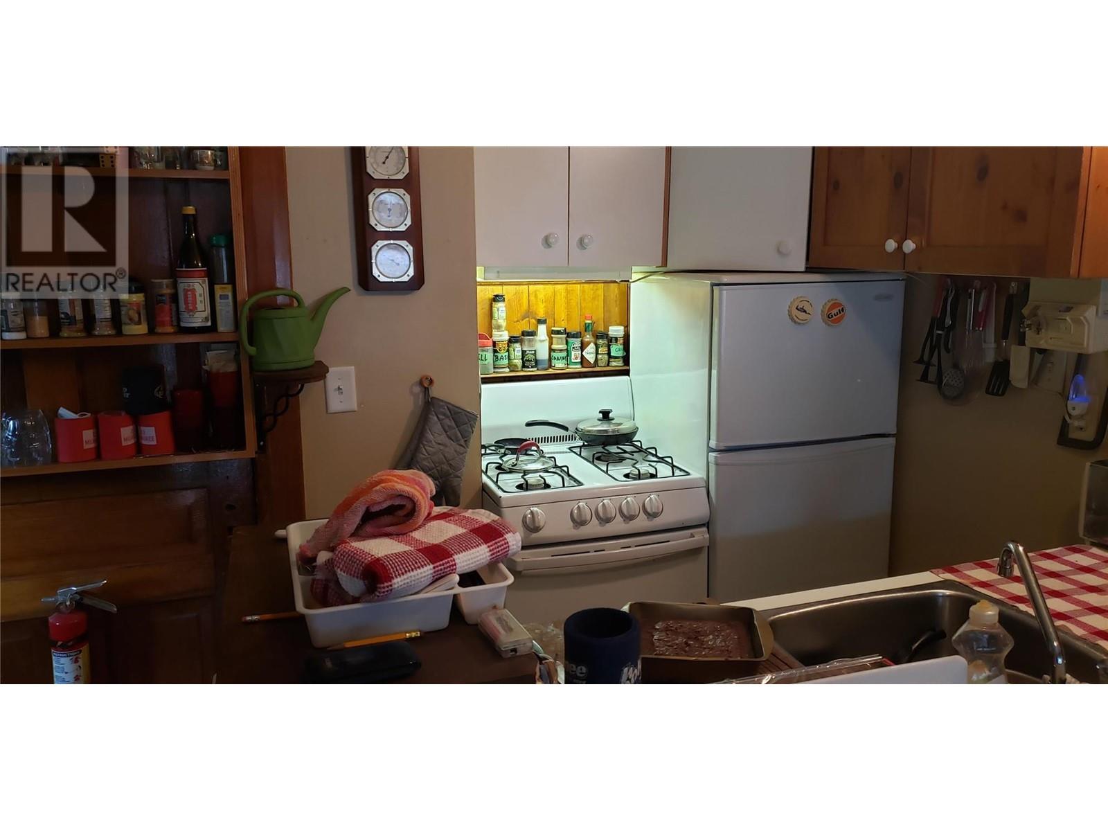 2003 37 Avenue, Vernon, British Columbia  V1T 2W9 - Photo 25 - 10346447