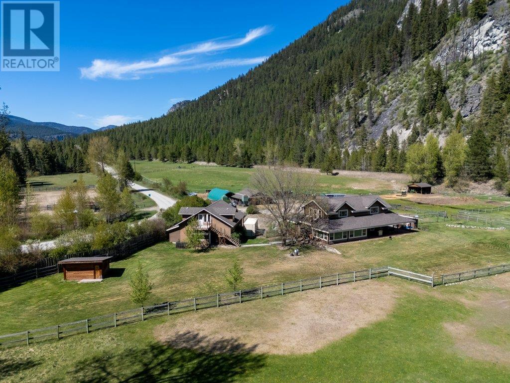 3850 Blythe-Rhone Road, Westbridge, British Columbia  V0H 1Y0 - Photo 2 - 10345844