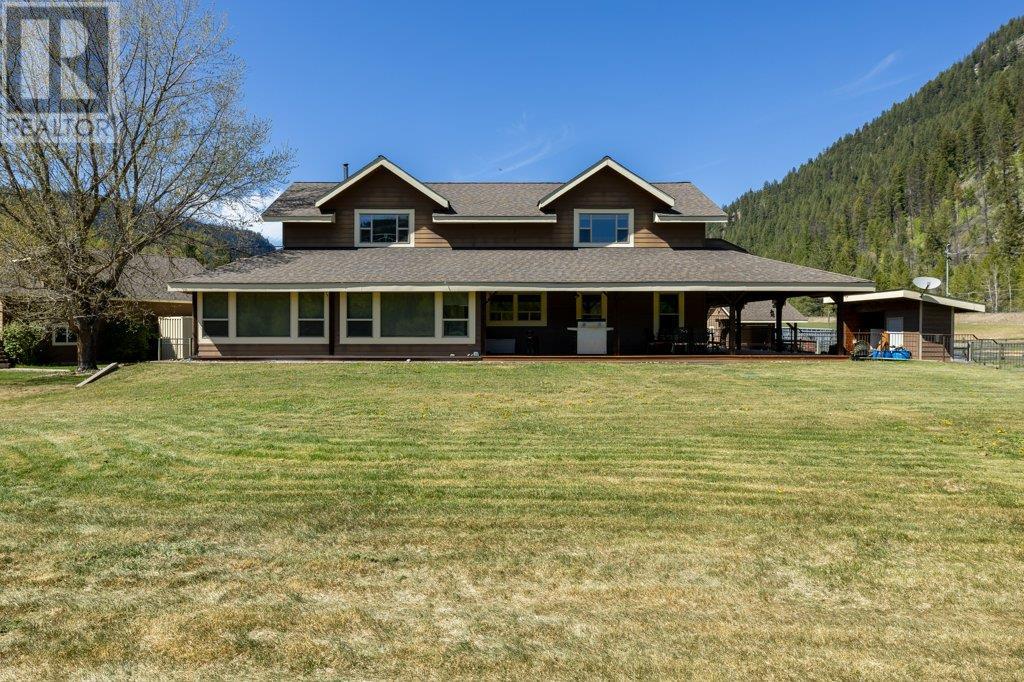 3850 Blythe-Rhone Road, Westbridge, British Columbia  V0H 1Y0 - Photo 4 - 10345844