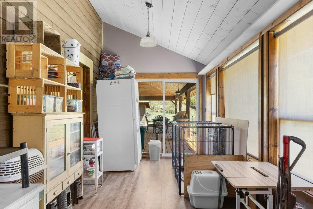 3850 Blythe-Rhone Road, Westbridge, British Columbia  V0H 1Y0 - Photo 46 - 10345844