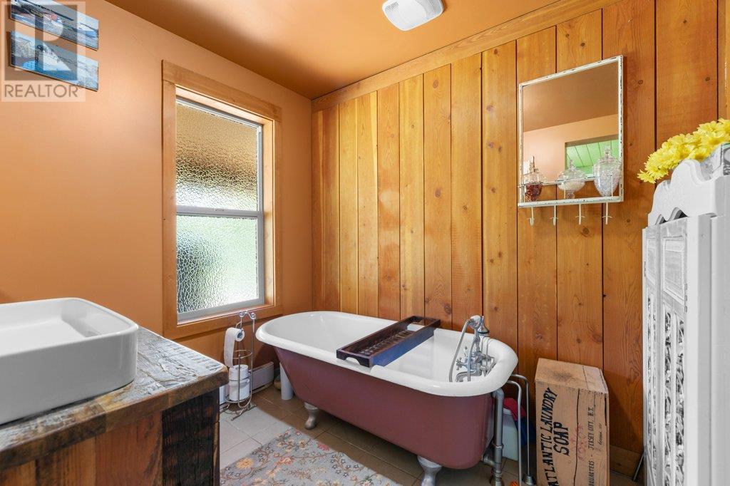 3850 Blythe-Rhone Road, Westbridge, British Columbia  V0H 1Y0 - Photo 48 - 10345844