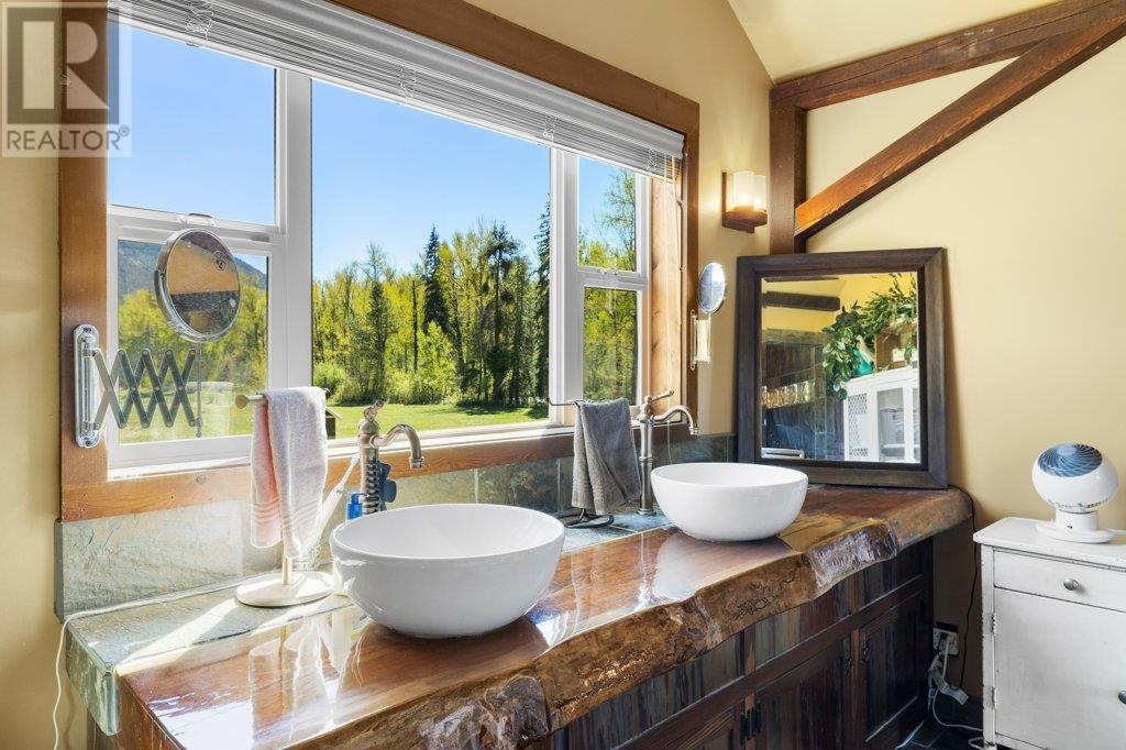 3850 Blythe-Rhone Road, Westbridge, British Columbia  V0H 1Y0 - Photo 58 - 10345844