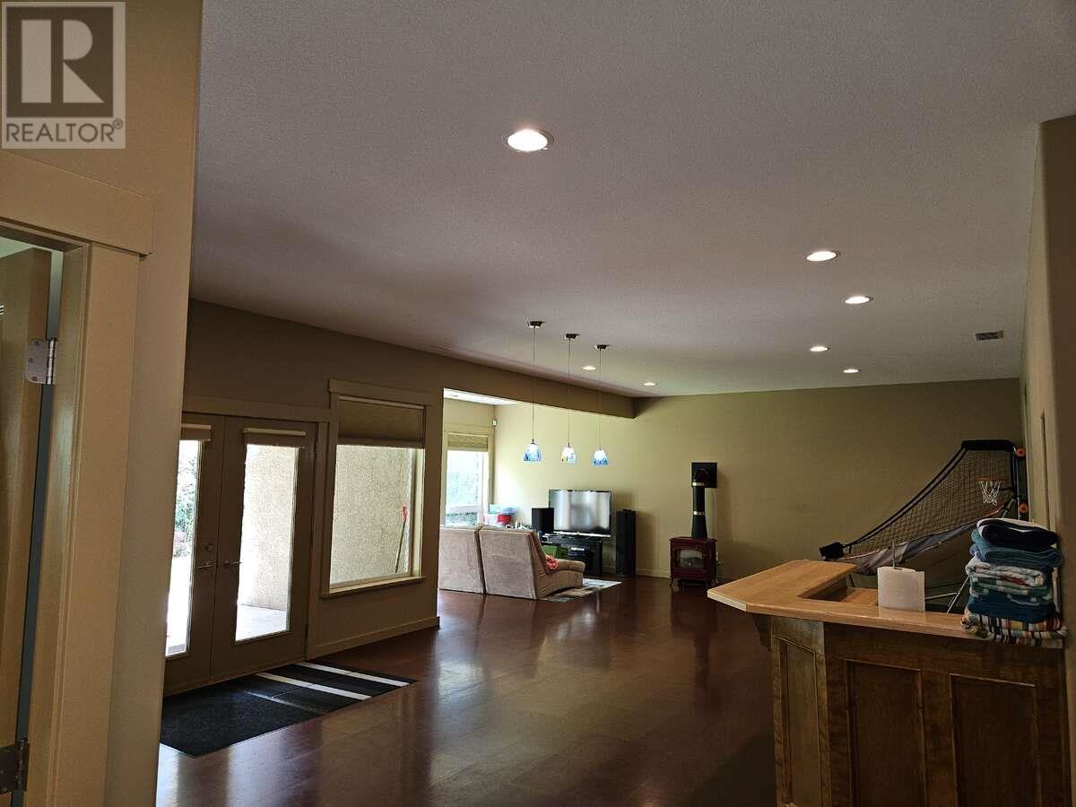 2470 24 Avenue Ne, Salmon Arm, British Columbia  V1E 3Y4 - Photo 14 - 10346990