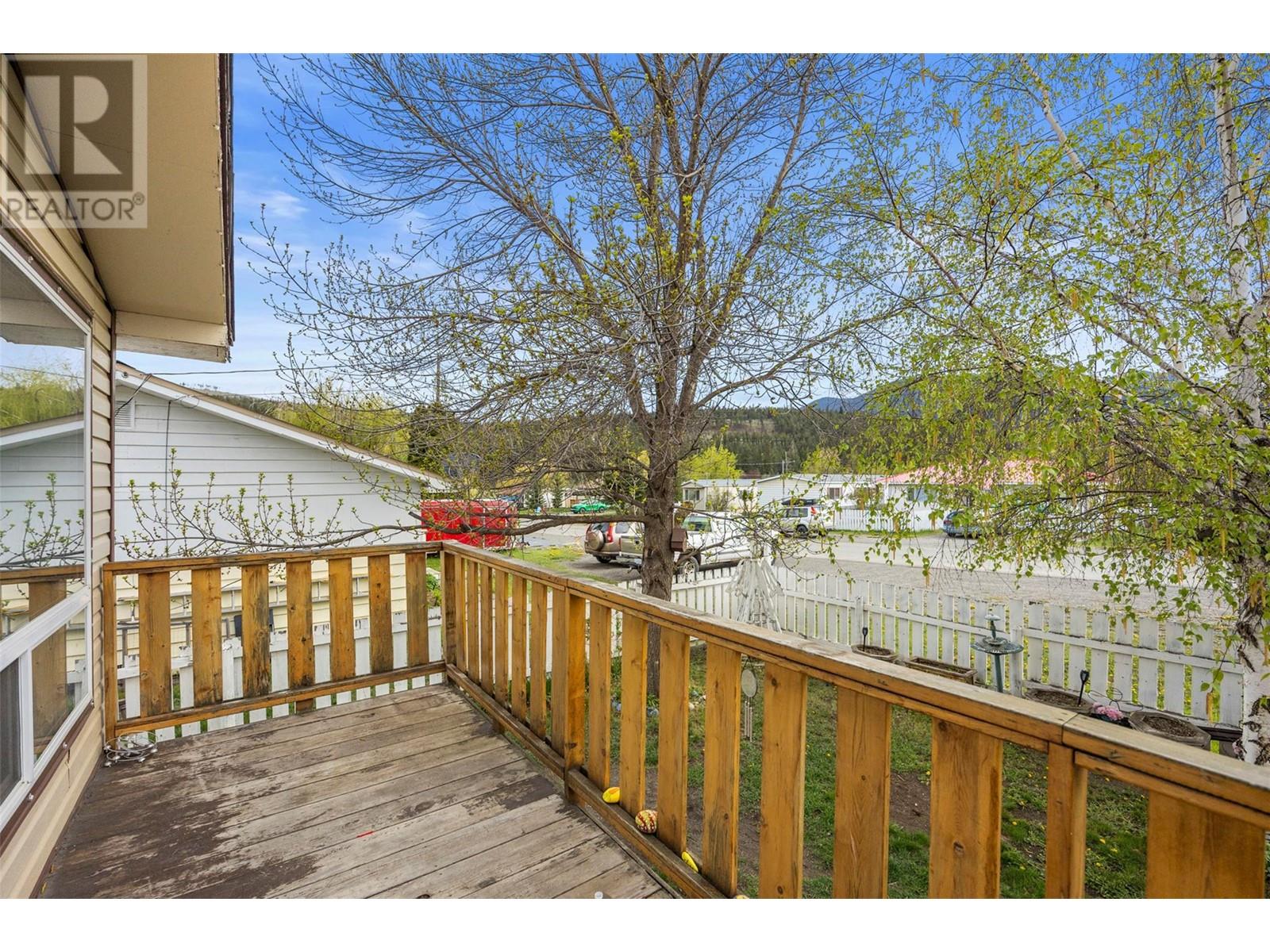 212 Foster Avenue, Clinton, British Columbia  V0K 1K0 - Photo 10 - 10346925