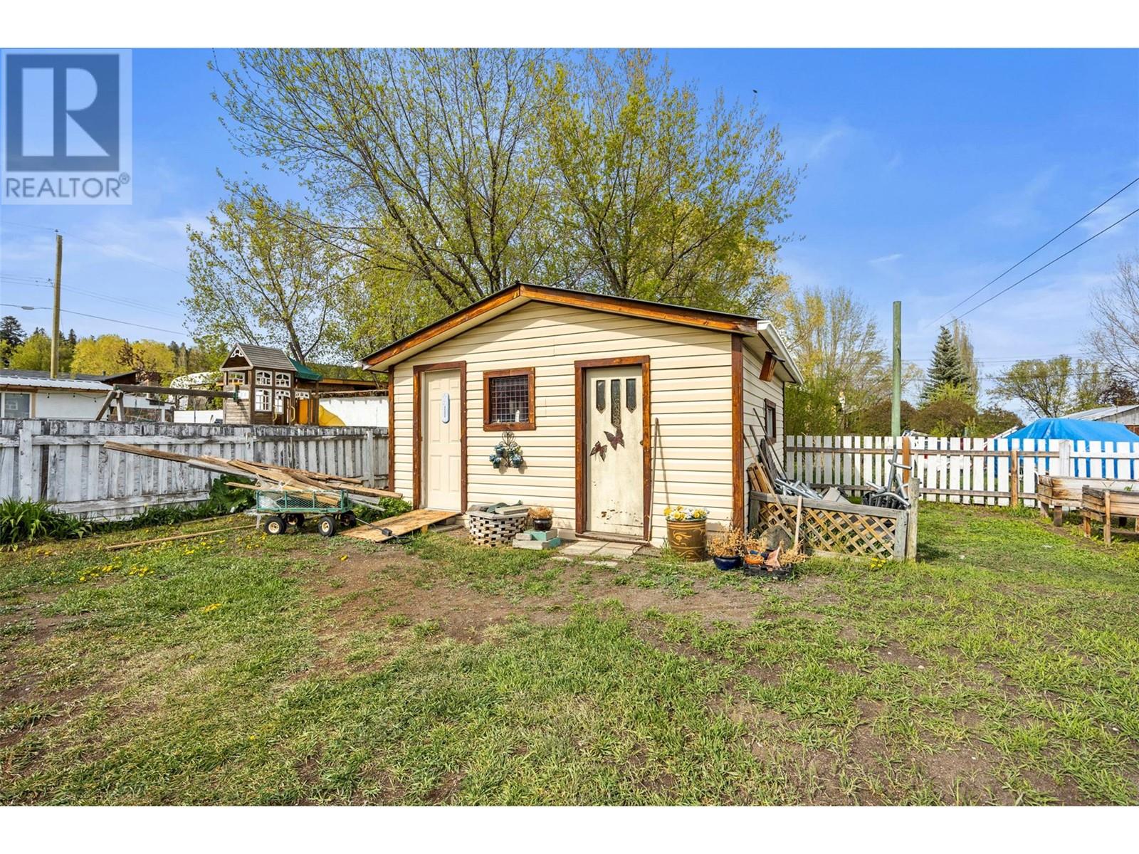 212 Foster Avenue, Clinton, British Columbia  V0K 1K0 - Photo 27 - 10346925
