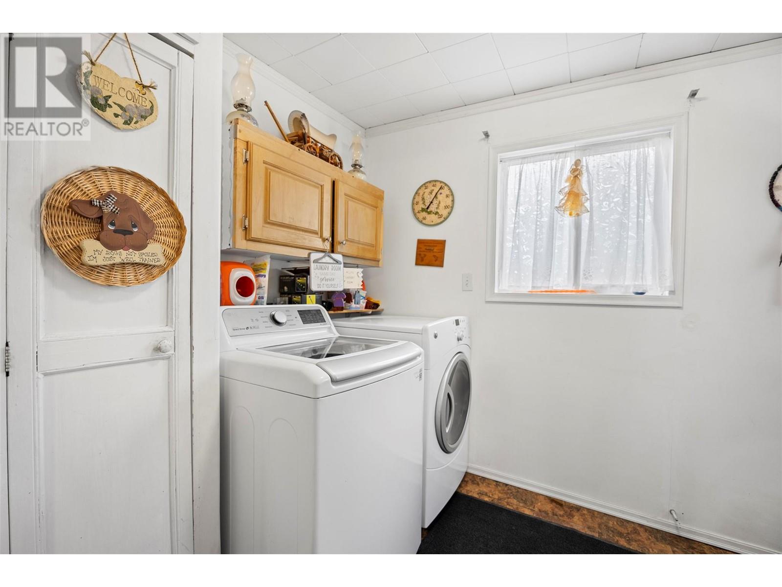 212 Foster Avenue, Clinton, British Columbia  V0K 1K0 - Photo 4 - 10346925