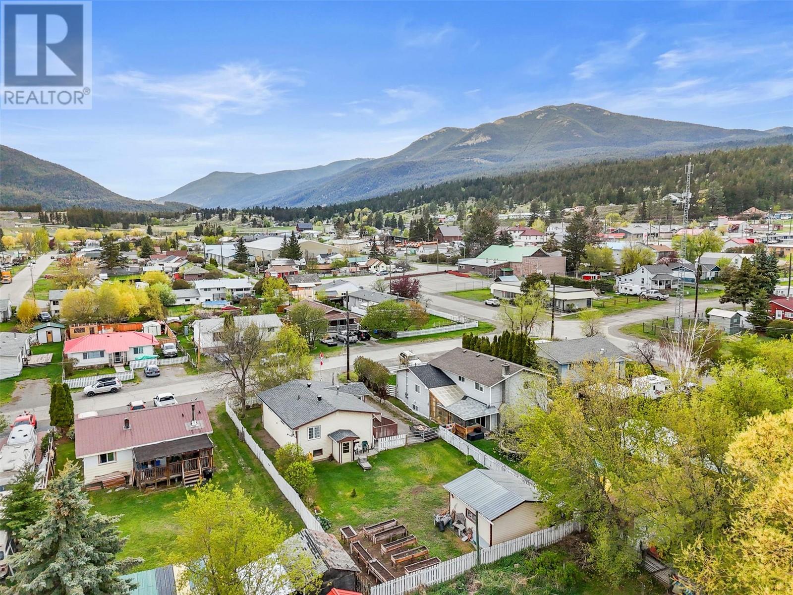 212 Foster Avenue, Clinton, British Columbia  V0K 1K0 - Photo 41 - 10346925
