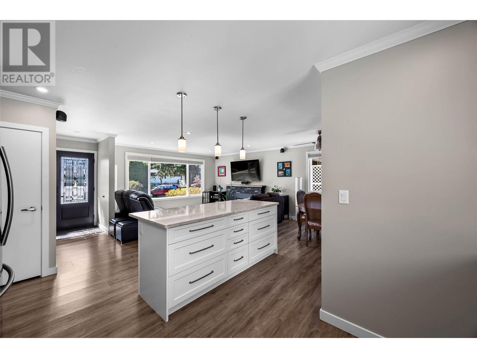 1184 Mcinnes Place, Kamloops, British Columbia  V2B 5T6 - Photo 11 - 10346689