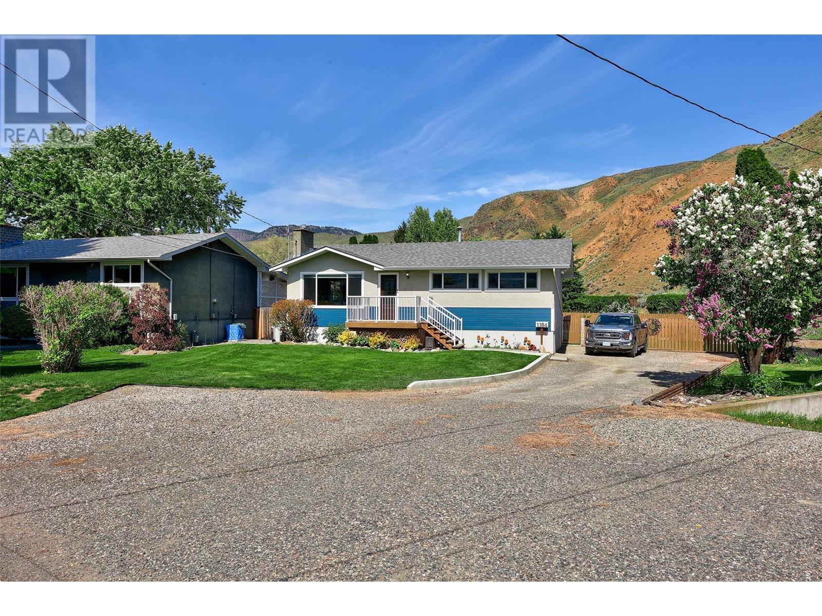 1184 Mcinnes Place, Kamloops, British Columbia  V2B 5T6 - Photo 3 - 10346689