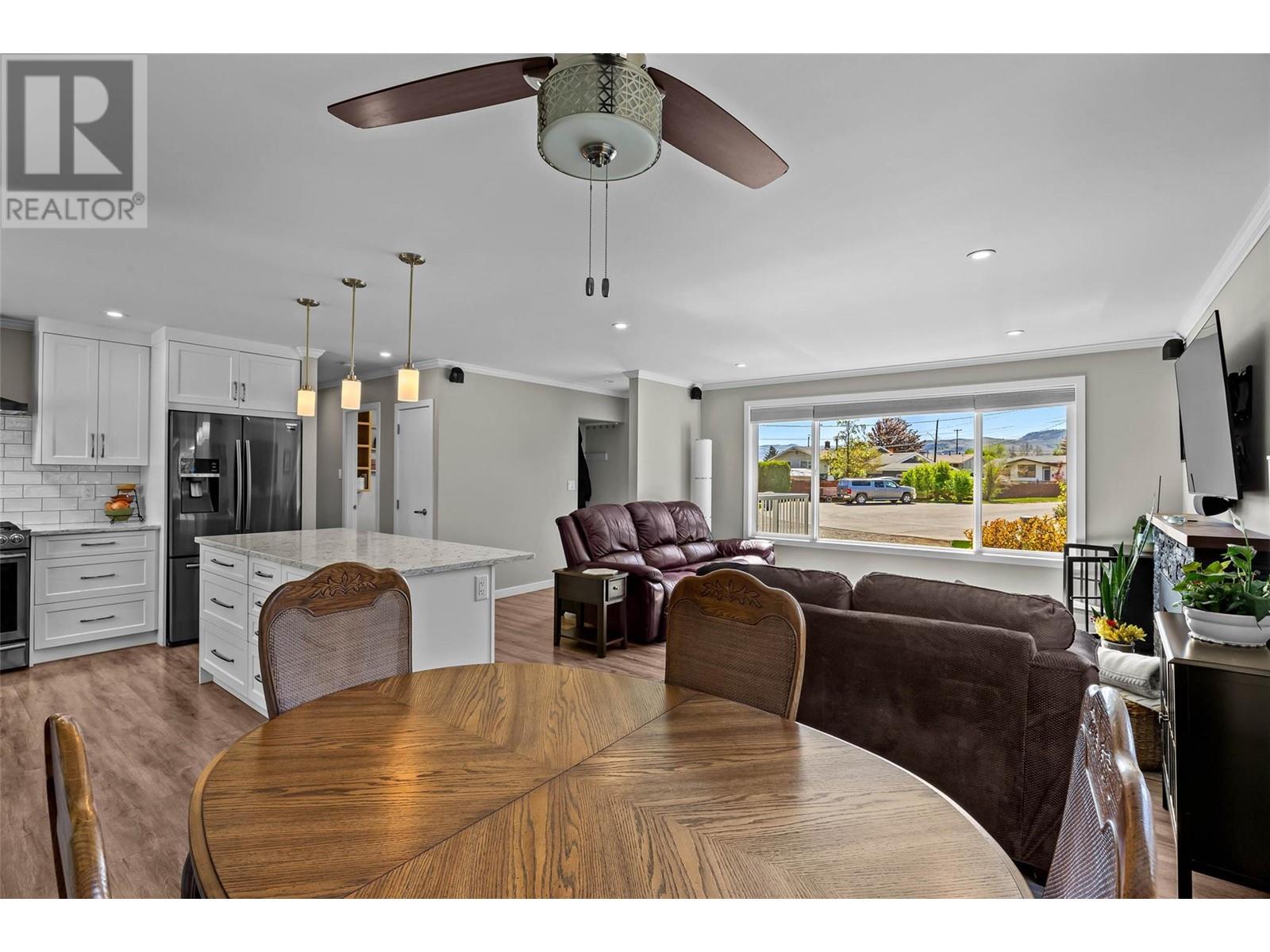 1184 Mcinnes Place, Kamloops, British Columbia  V2B 5T6 - Photo 7 - 10346689