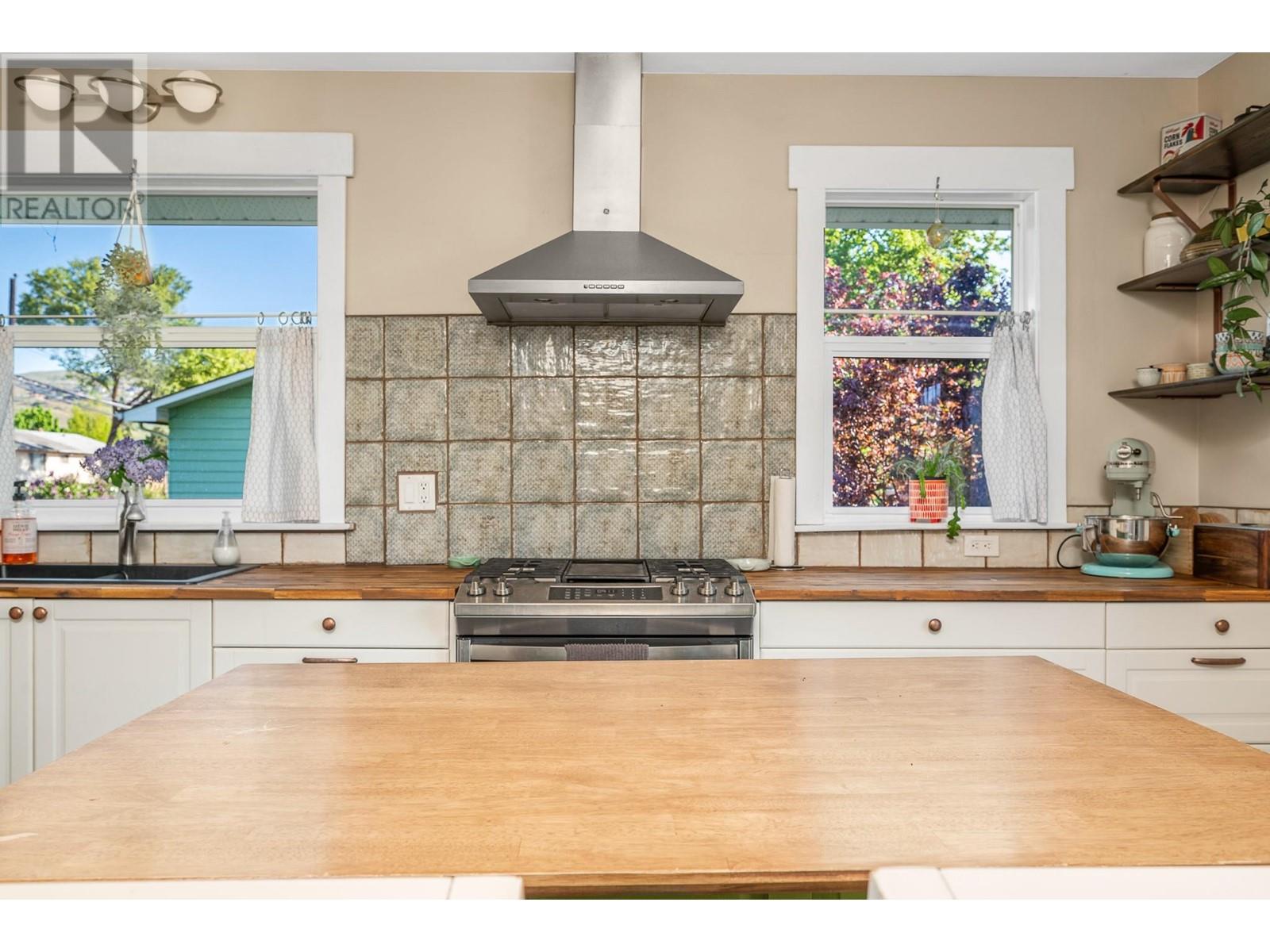 1801 43 Street, Vernon, British Columbia  V1T 6K7 - Photo 11 - 10346523