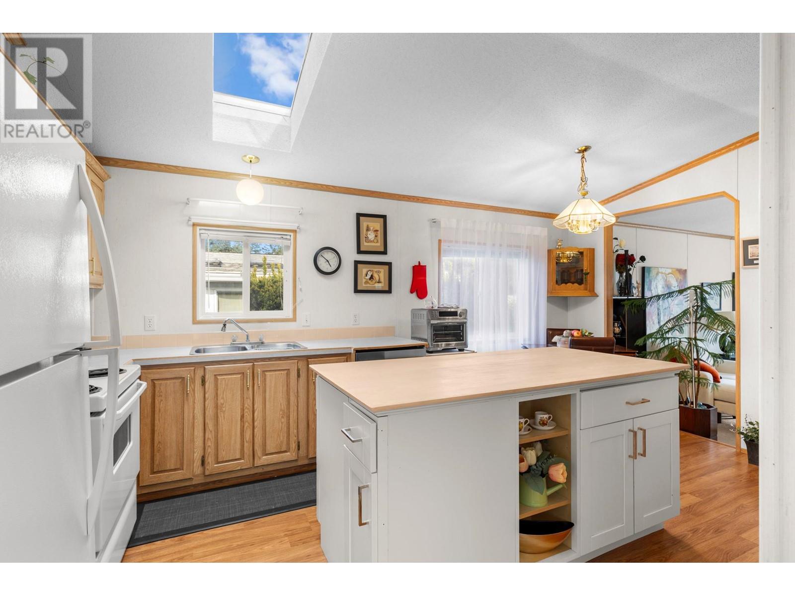 #97 1850 Shannon Lake Road, Kelowna, British Columbia  V4T 1L6 - Photo 2 - 10346887