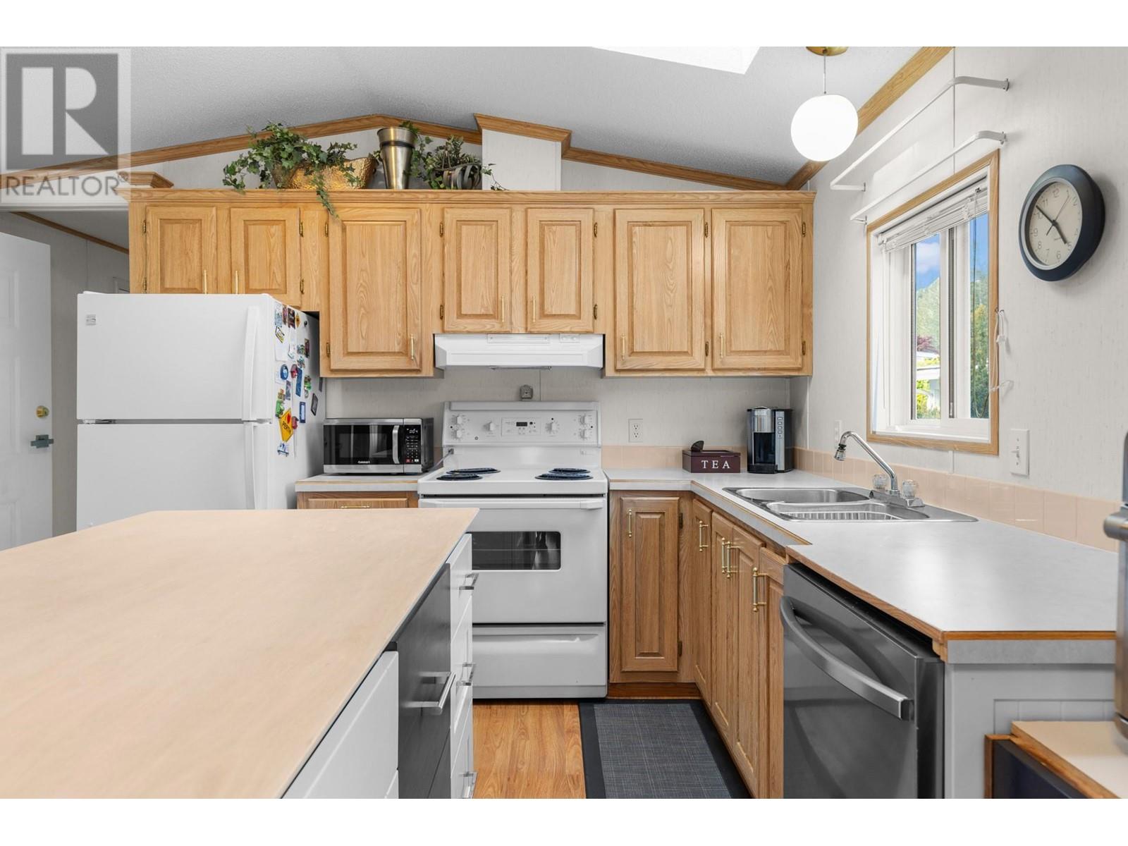 #97 1850 Shannon Lake Road, Kelowna, British Columbia  V4T 1L6 - Photo 5 - 10346887