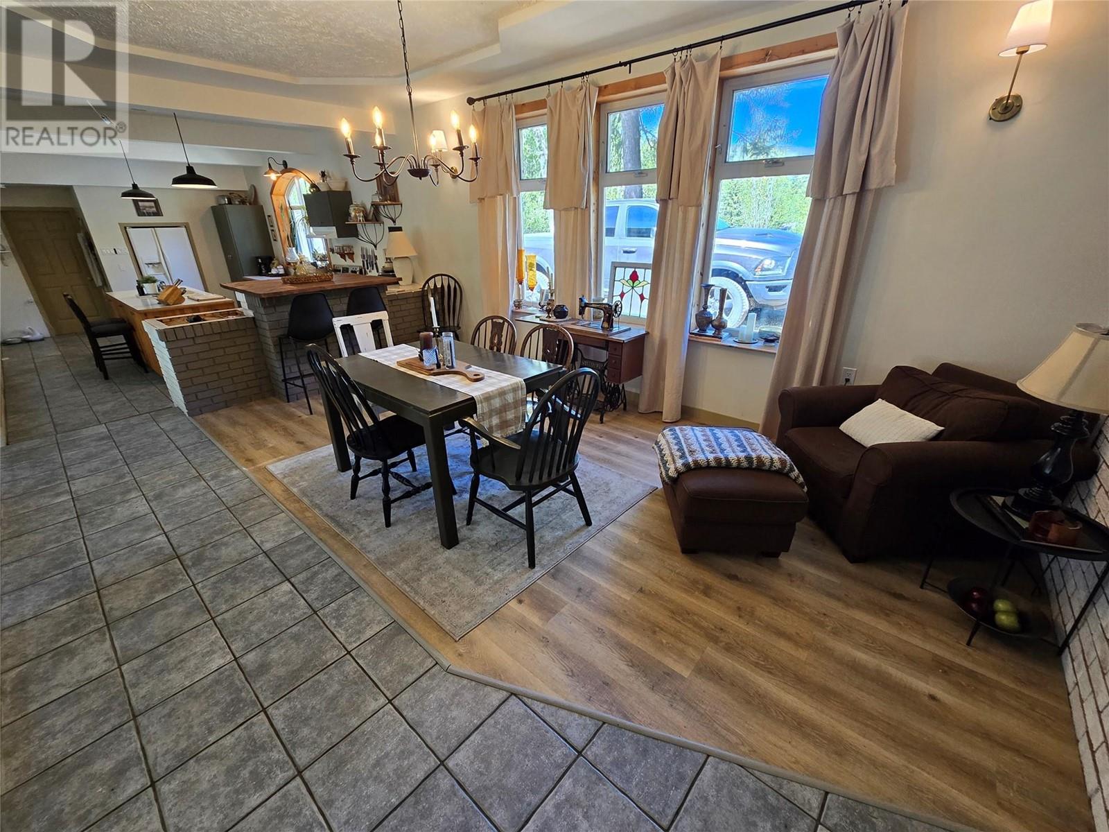 643 Kennedy Road, Clearwater, British Columbia  V0E 1N1 - Photo 22 - 10346813