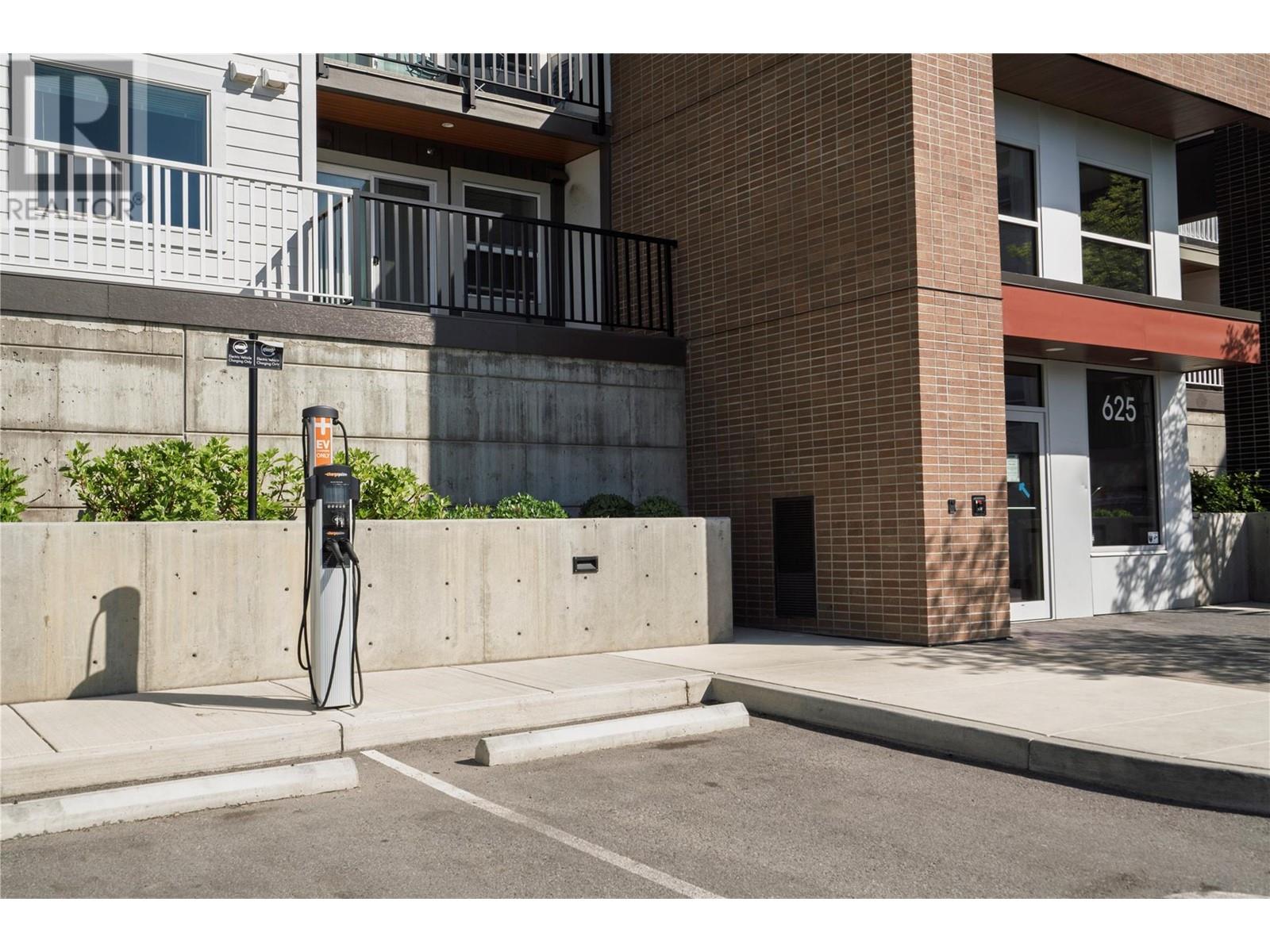 625 Academy Way Unit# 210, Kelowna, British Columbia  V1V 0E3 - Photo 2 - 10346757