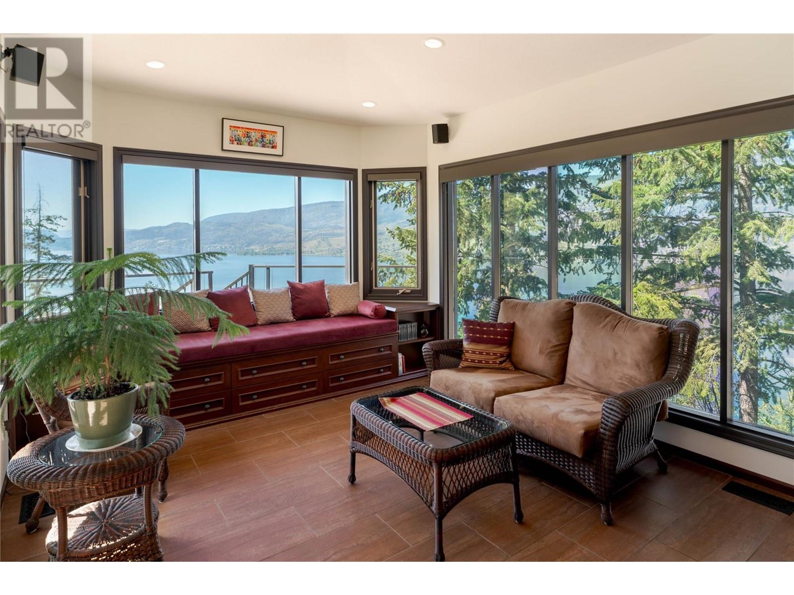 1252 Kyndree Court, Kelowna, British Columbia  V1V 1H1 - Photo 30 - 10345132