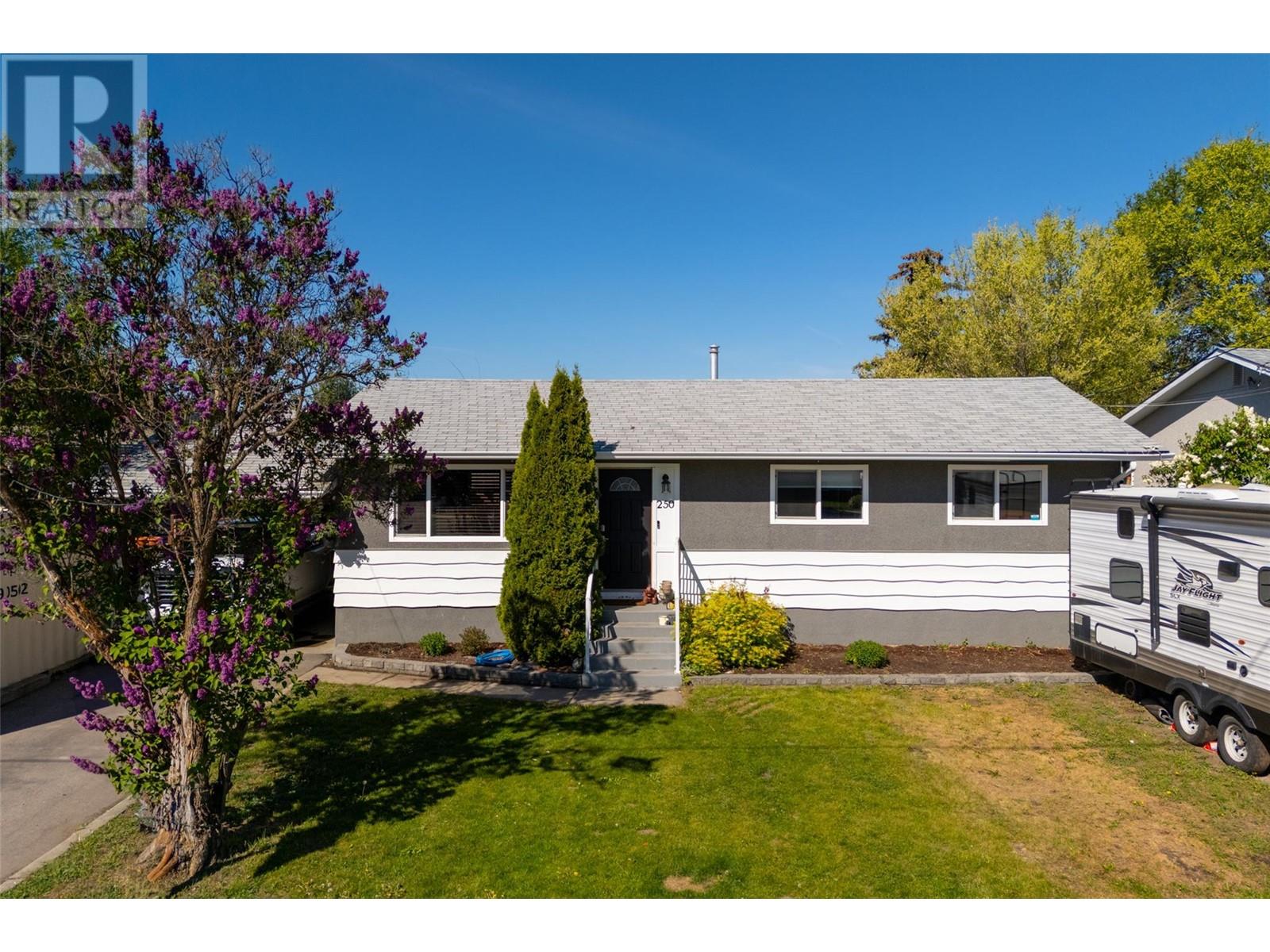 250 Dundas Road, Kelowna, British Columbia  V1X 3X7 - Photo 1 - 10346742
