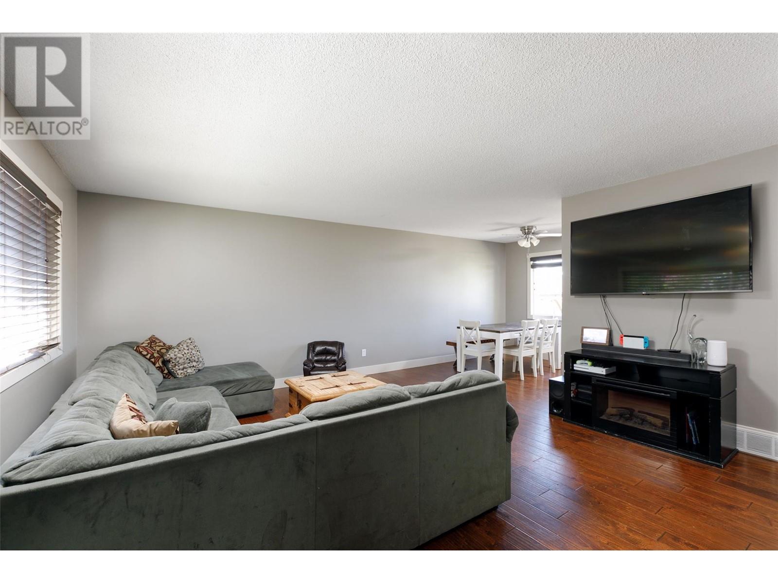 250 Dundas Road, Kelowna, British Columbia  V1X 3X7 - Photo 2 - 10346742