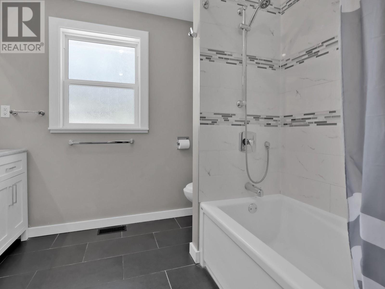 118 Craig Drive, Penticton, British Columbia  V2A 3R9 - Photo 21 - 10346214