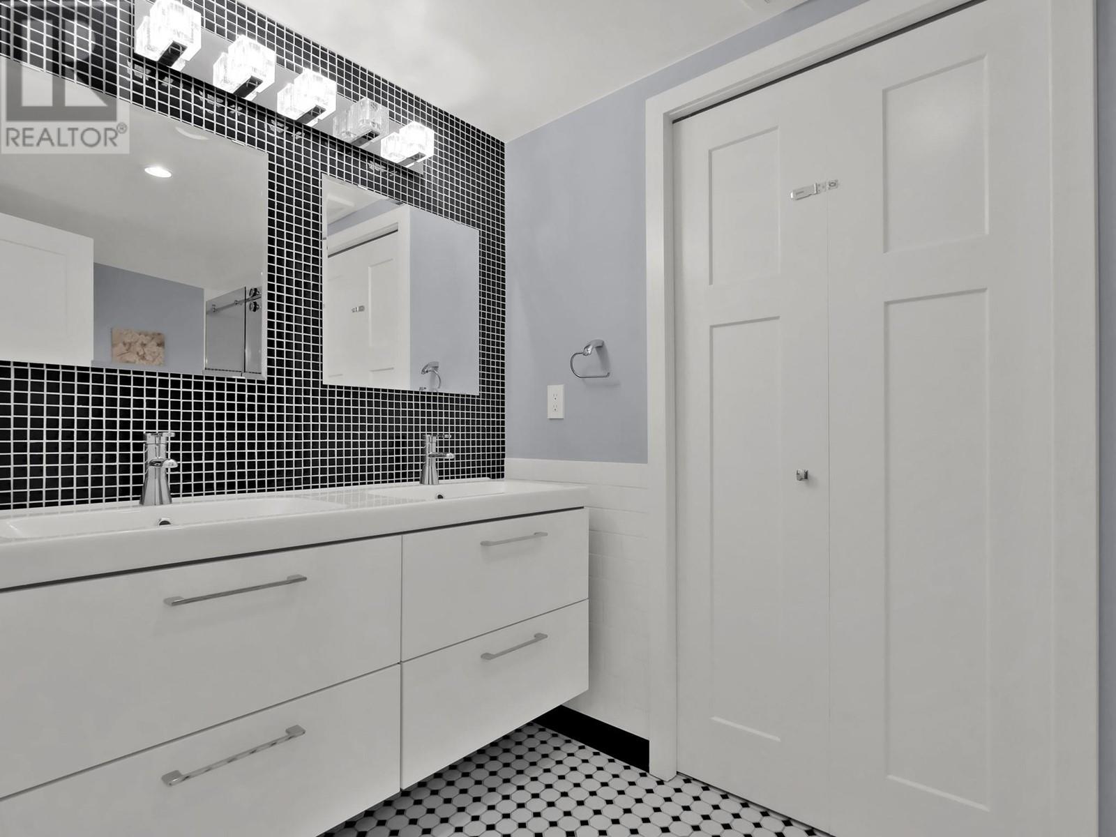 118 Craig Drive, Penticton, British Columbia  V2A 3R9 - Photo 29 - 10346214