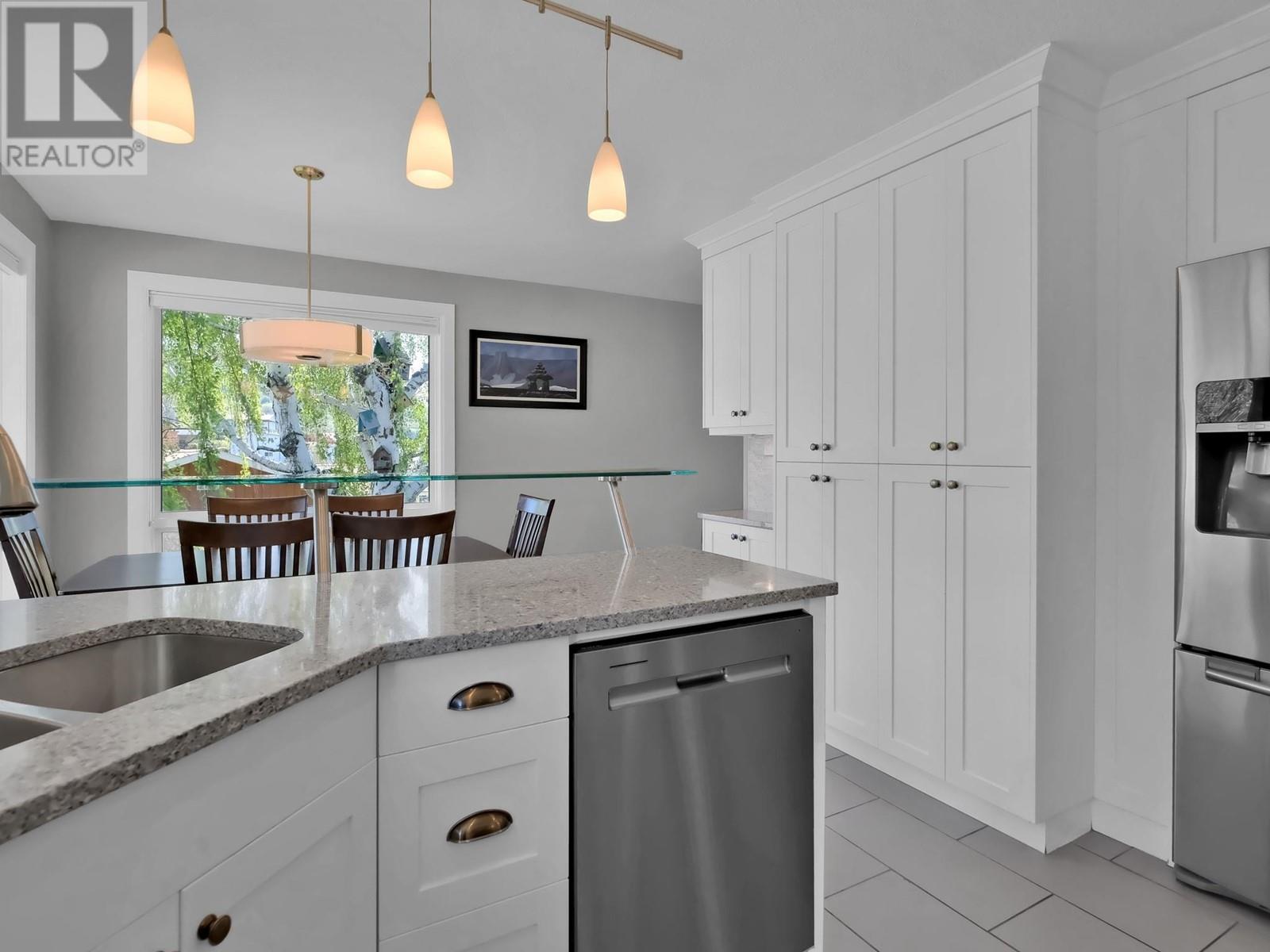 118 Craig Drive, Penticton, British Columbia  V2A 3R9 - Photo 5 - 10346214