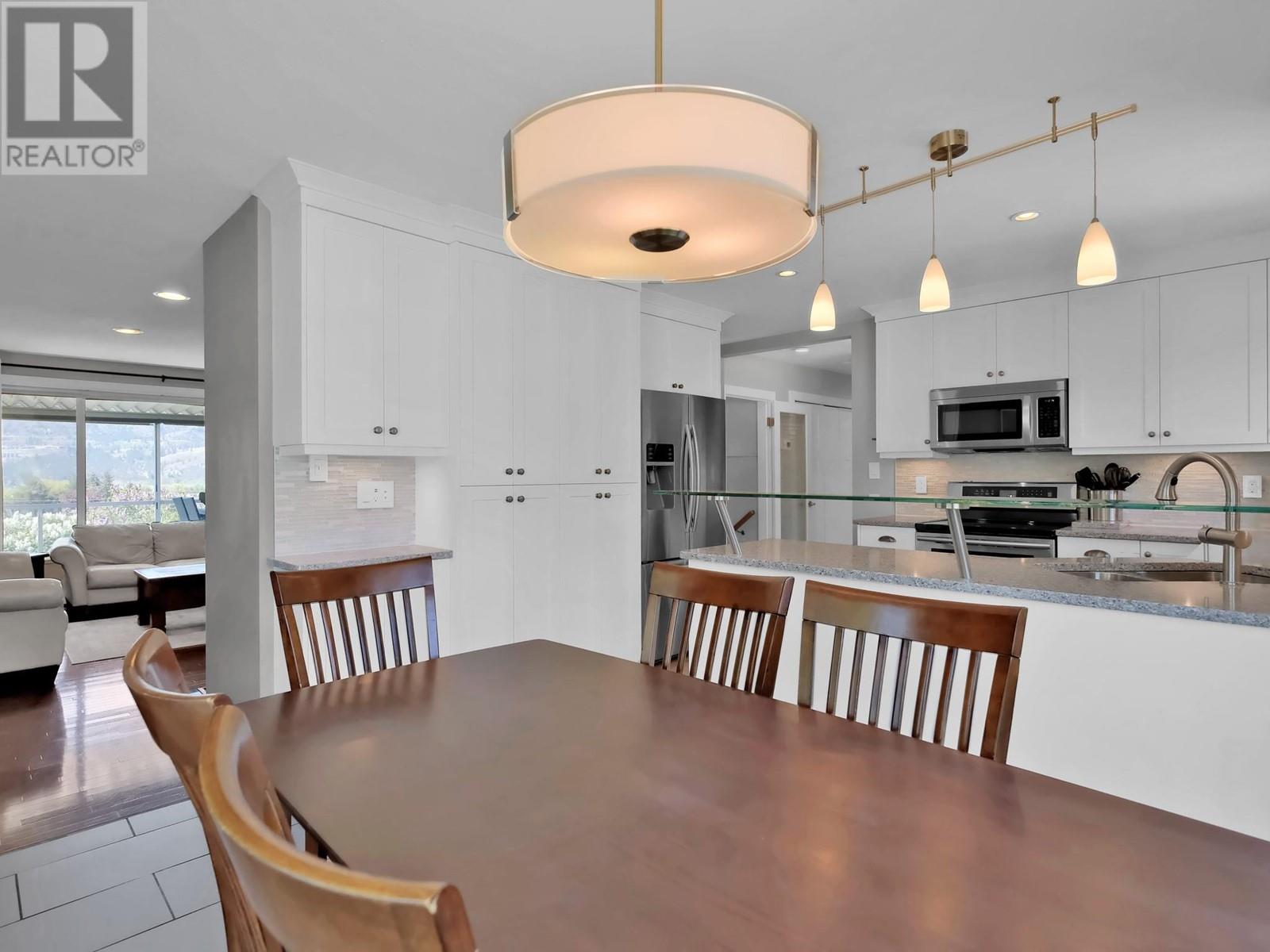 118 Craig Drive, Penticton, British Columbia  V2A 3R9 - Photo 8 - 10346214