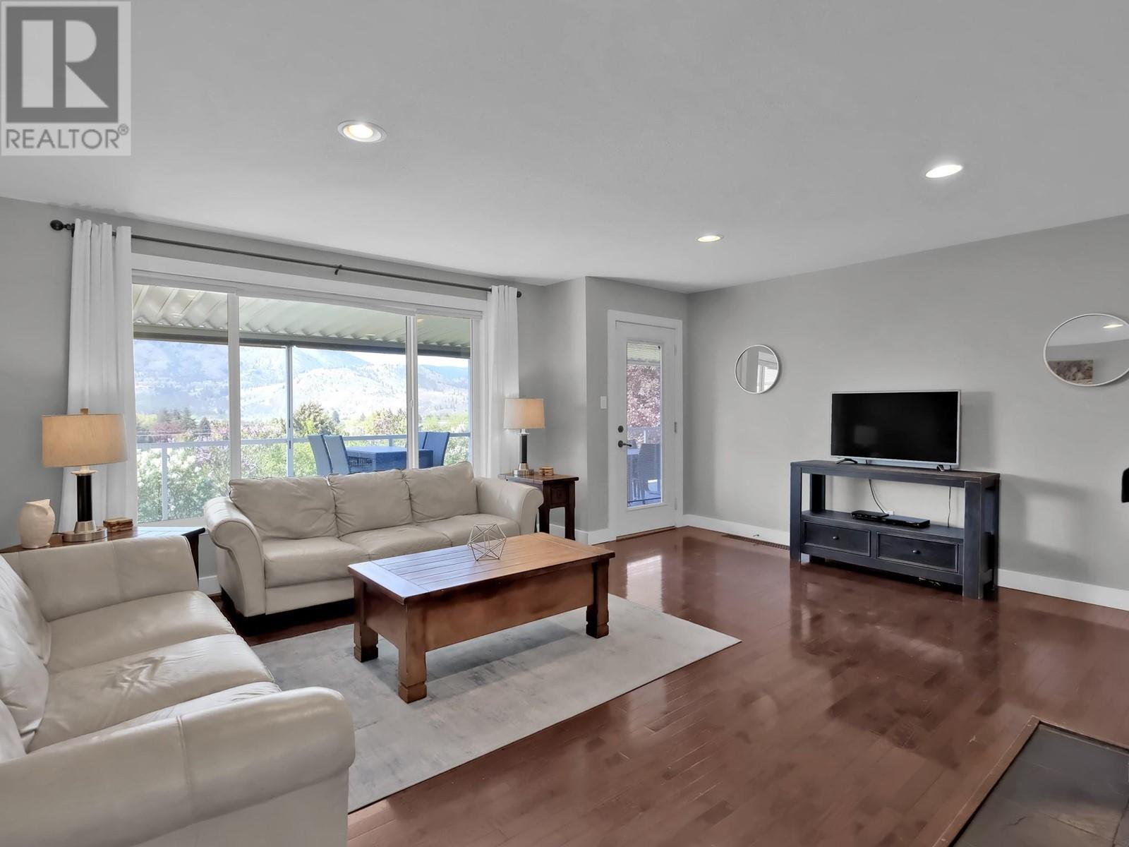 118 Craig Drive, Penticton, British Columbia  V2A 3R9 - Photo 9 - 10346214