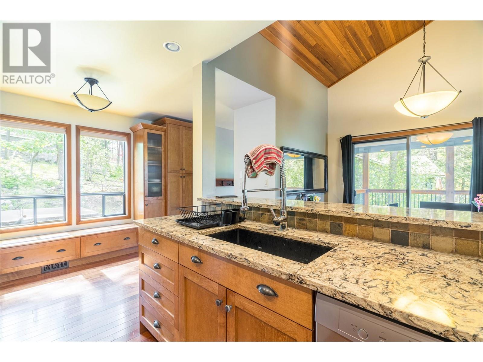 945 Lloyd Jones Drive, West Kelowna, British Columbia  V1Z 2X9 - Photo 13 - 10346958