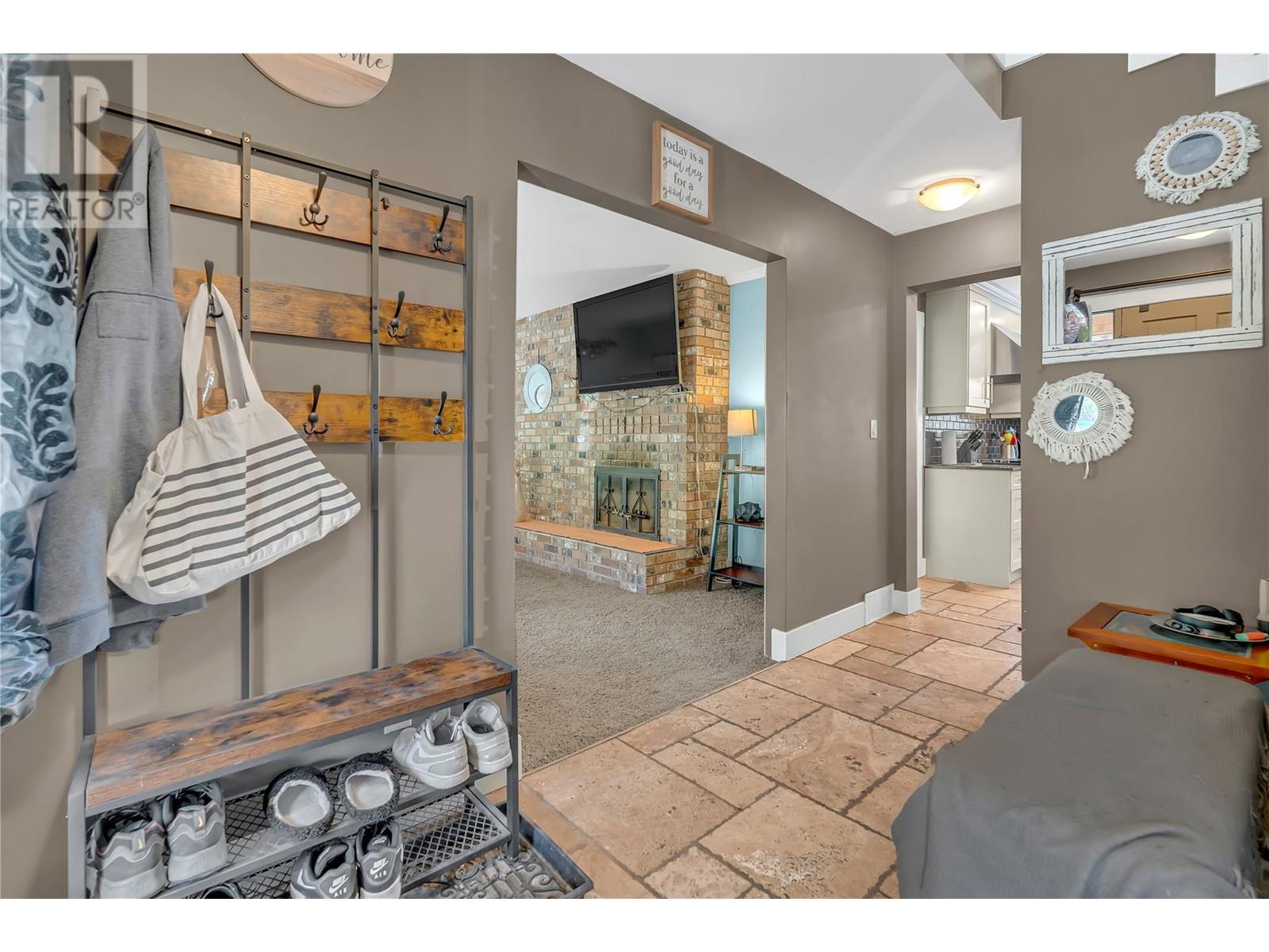 1623 Blackwood Drive, West Kelowna, British Columbia  V1Z 3B7 - Photo 4 - 10346937