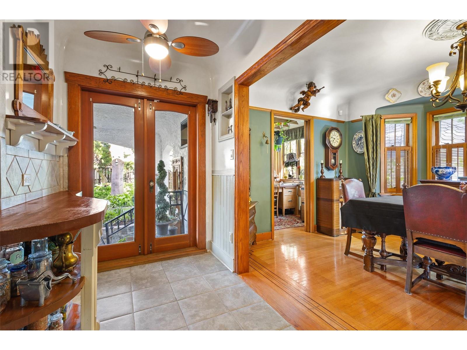 1064 Fairview Road, Penticton, British Columbia  V2A 5Z2 - Photo 13 - 10346650