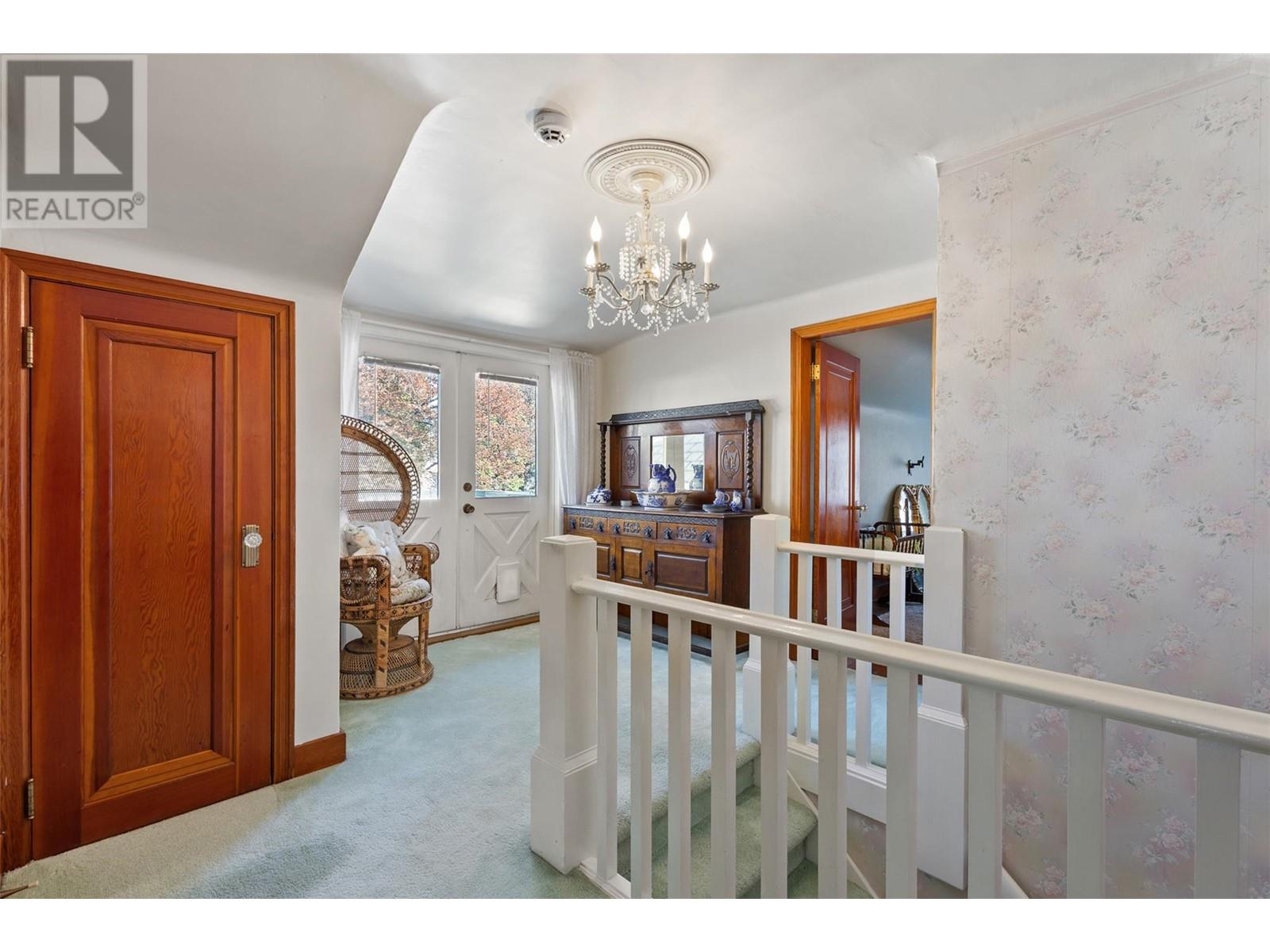 1064 Fairview Road, Penticton, British Columbia  V2A 5Z2 - Photo 28 - 10346650