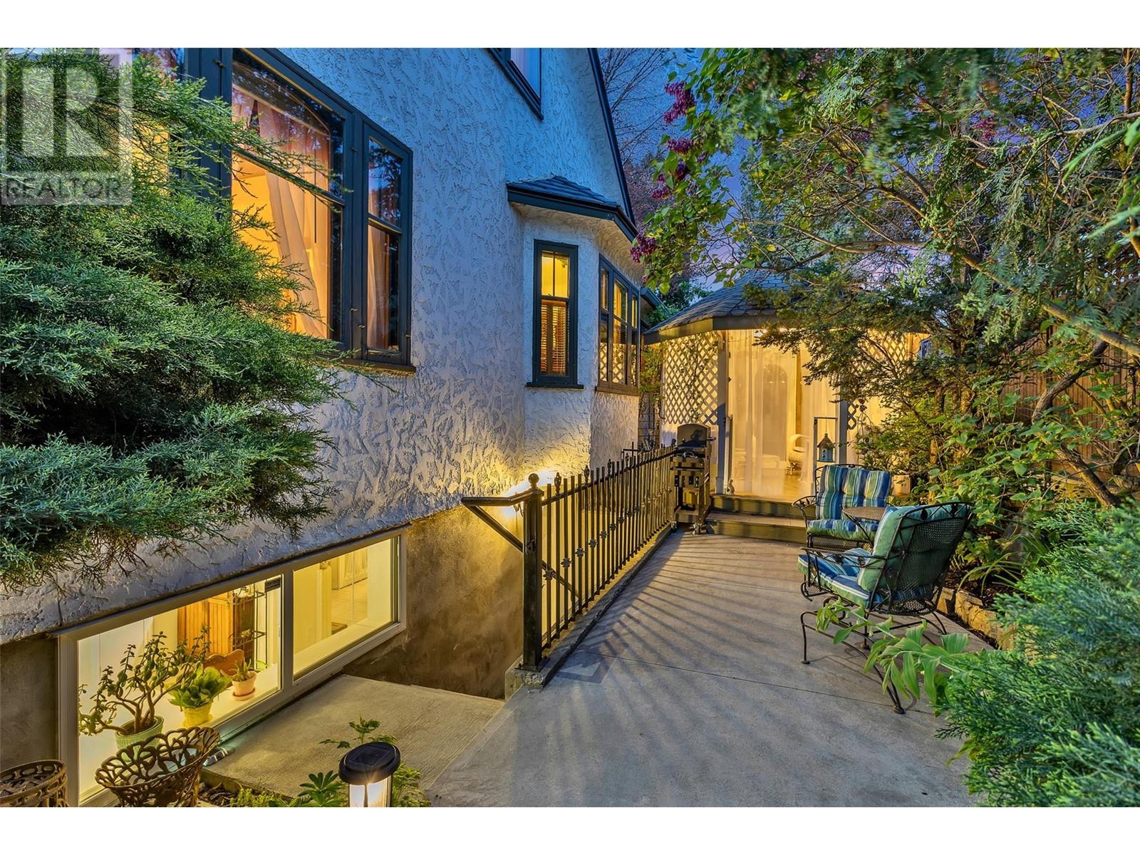 1064 Fairview Road, Penticton, British Columbia  V2A 5Z2 - Photo 49 - 10346650