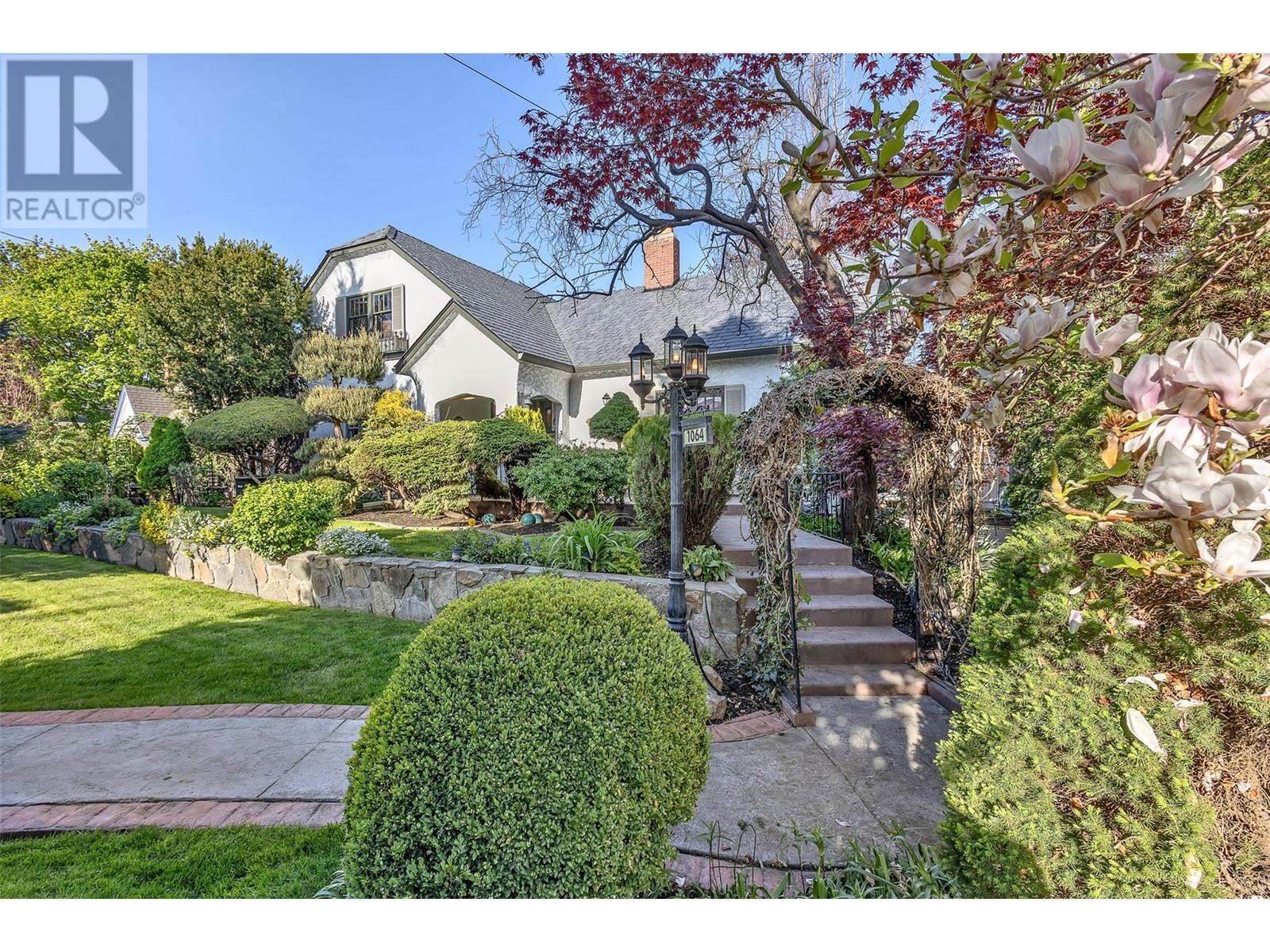 1064 Fairview Road, Penticton, British Columbia  V2A 5Z2 - Photo 5 - 10346650