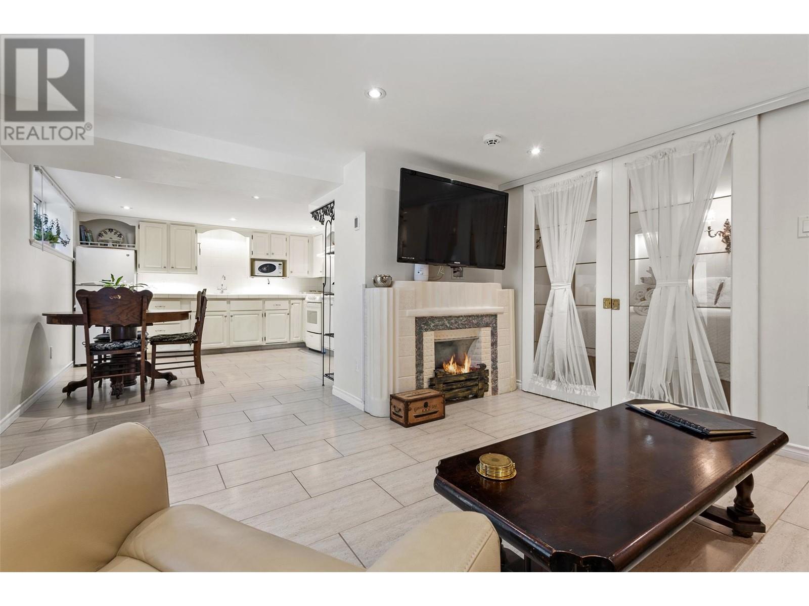 1064 Fairview Road, Penticton, British Columbia  V2A 5Z2 - Photo 51 - 10346650