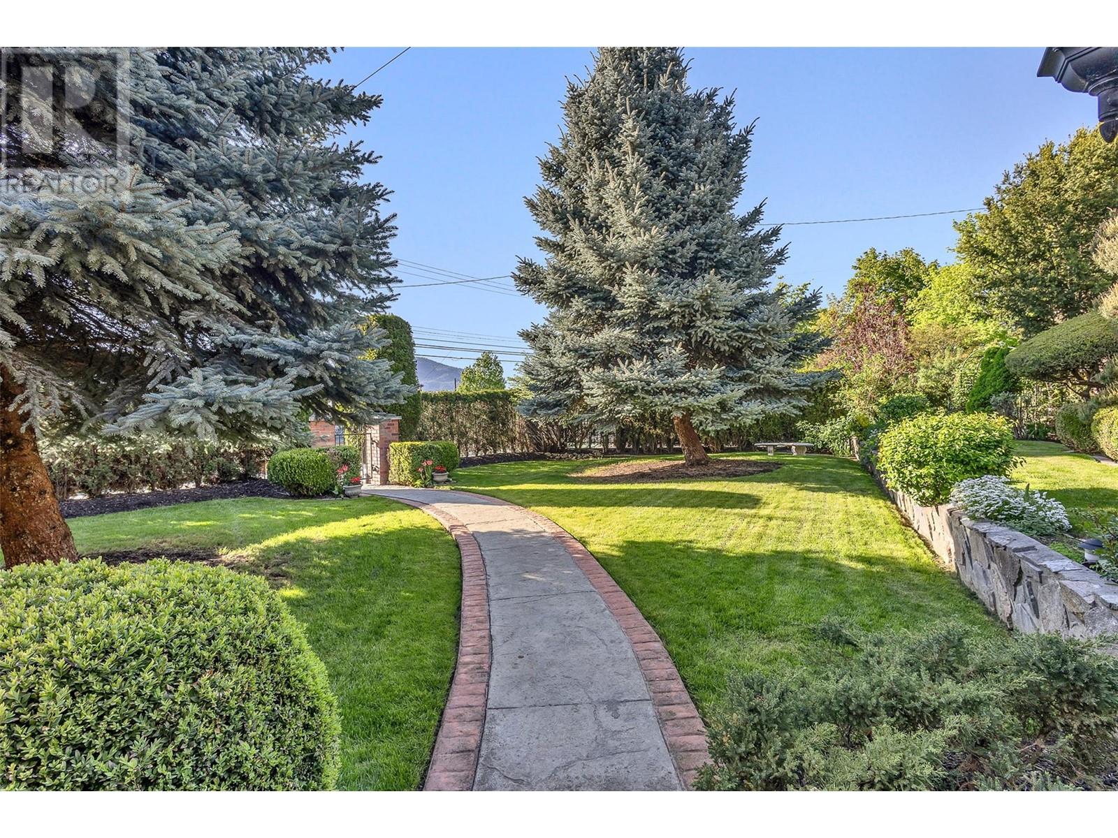 1064 Fairview Road, Penticton, British Columbia  V2A 5Z2 - Photo 6 - 10346650