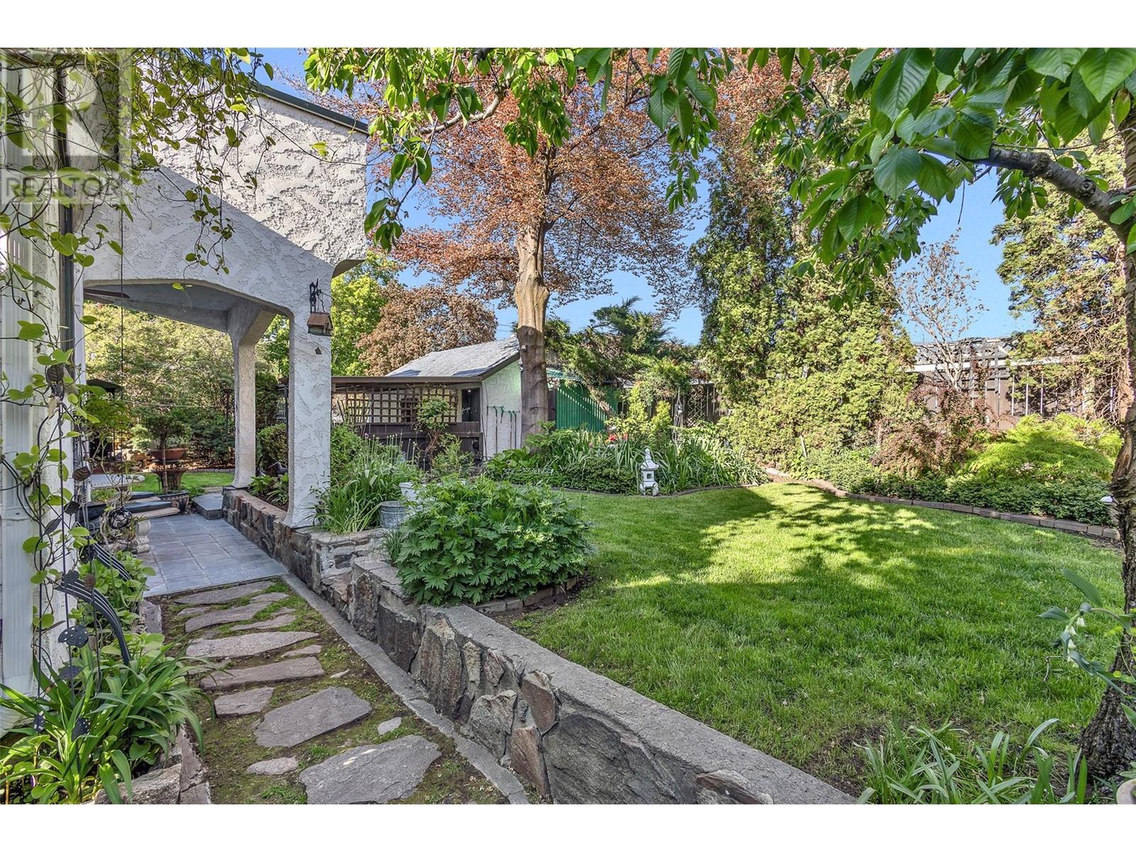 1064 Fairview Road, Penticton, British Columbia  V2A 5Z2 - Photo 90 - 10346650